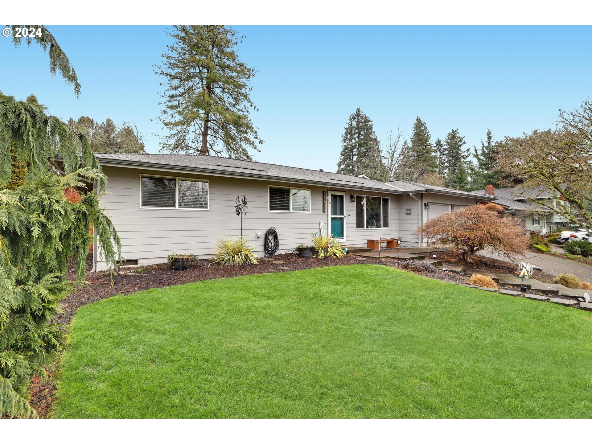 11605 SW BURLCREST DR