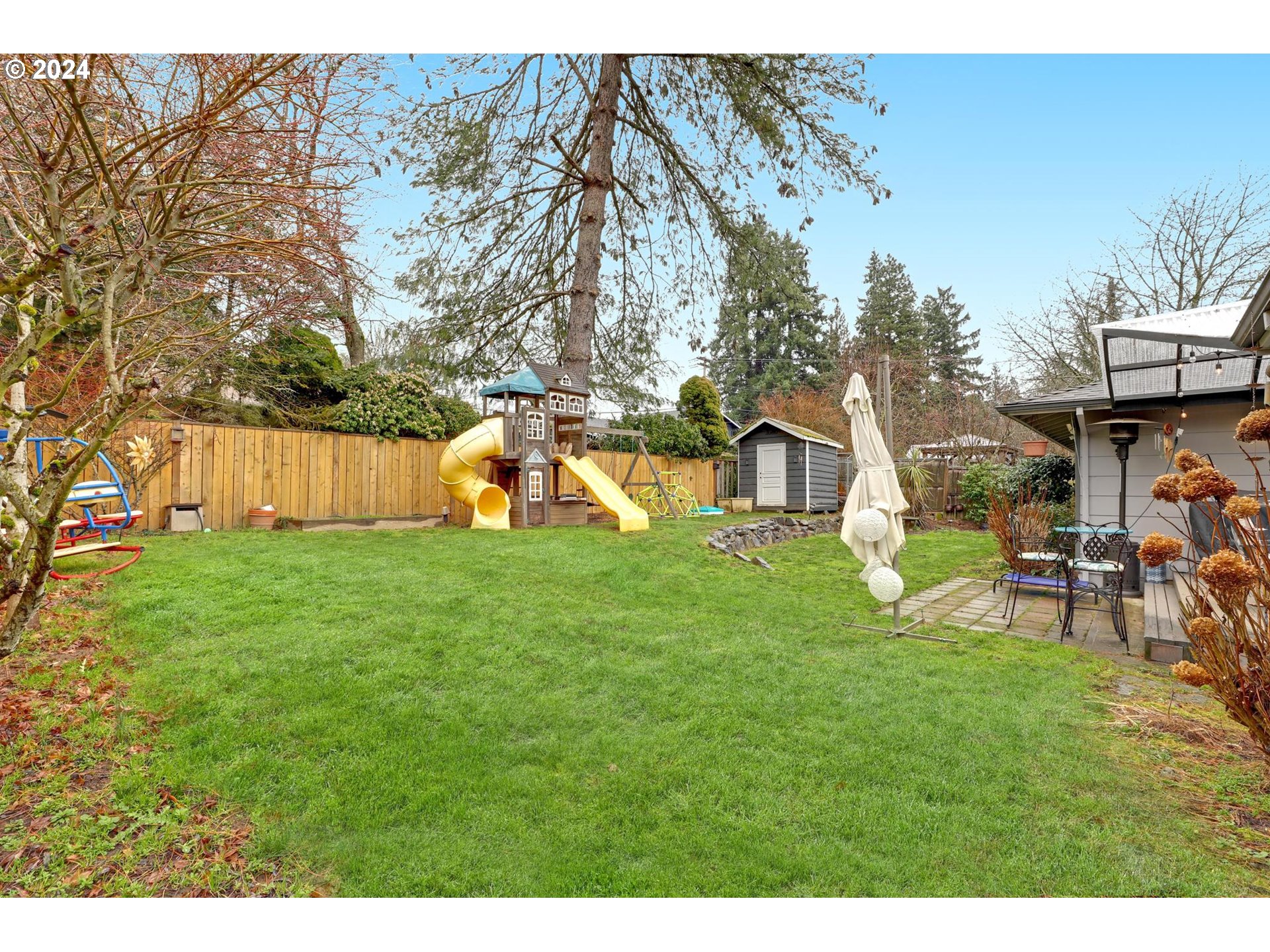 11605 SW BURLCREST DR