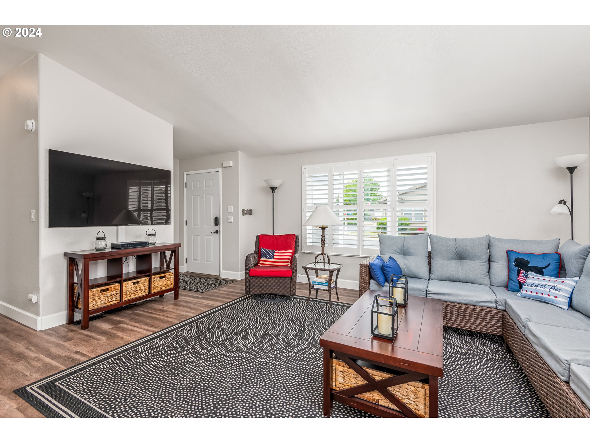 4055 ROYAL AVE 46