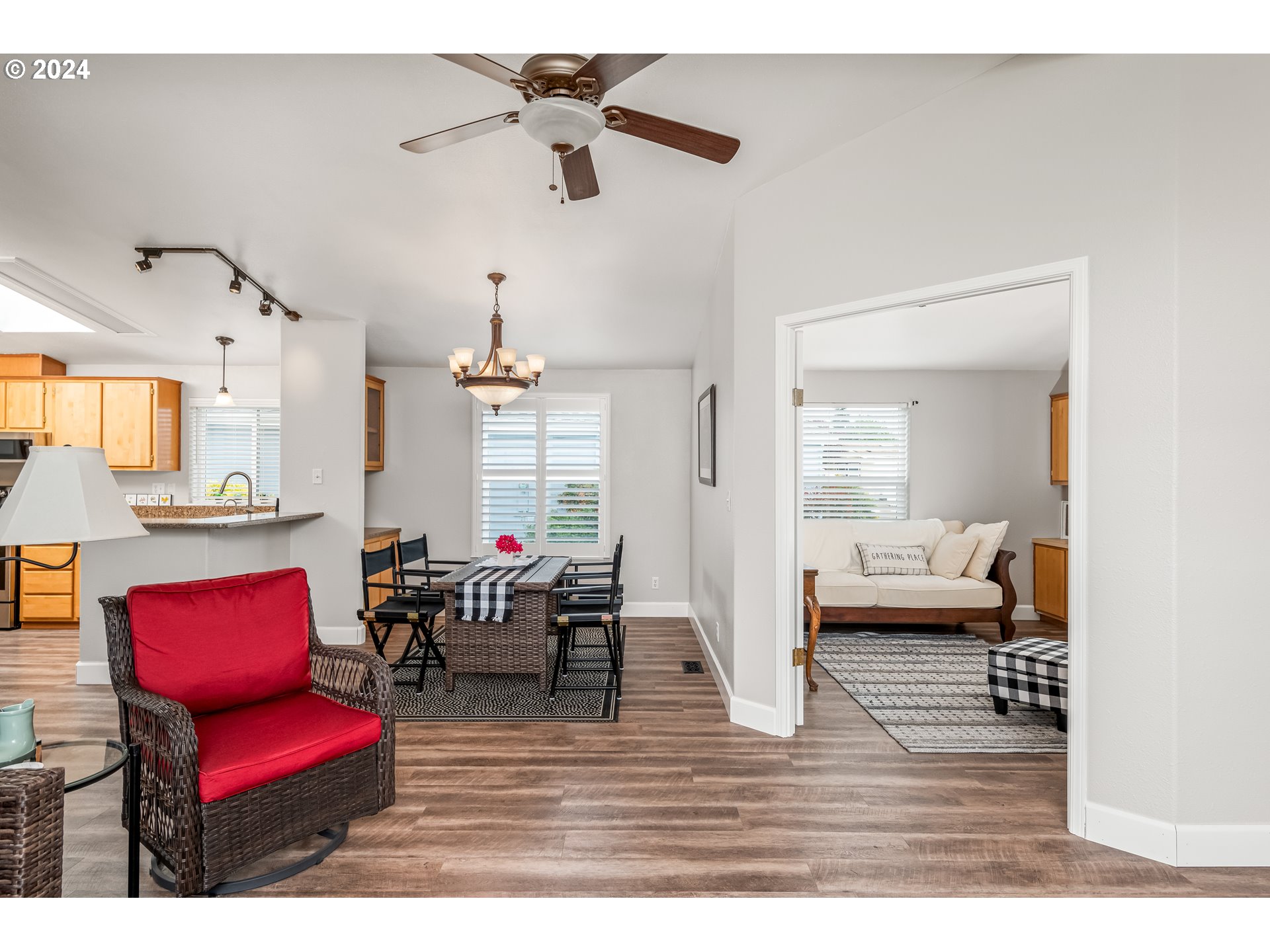 4055 ROYAL AVE 46