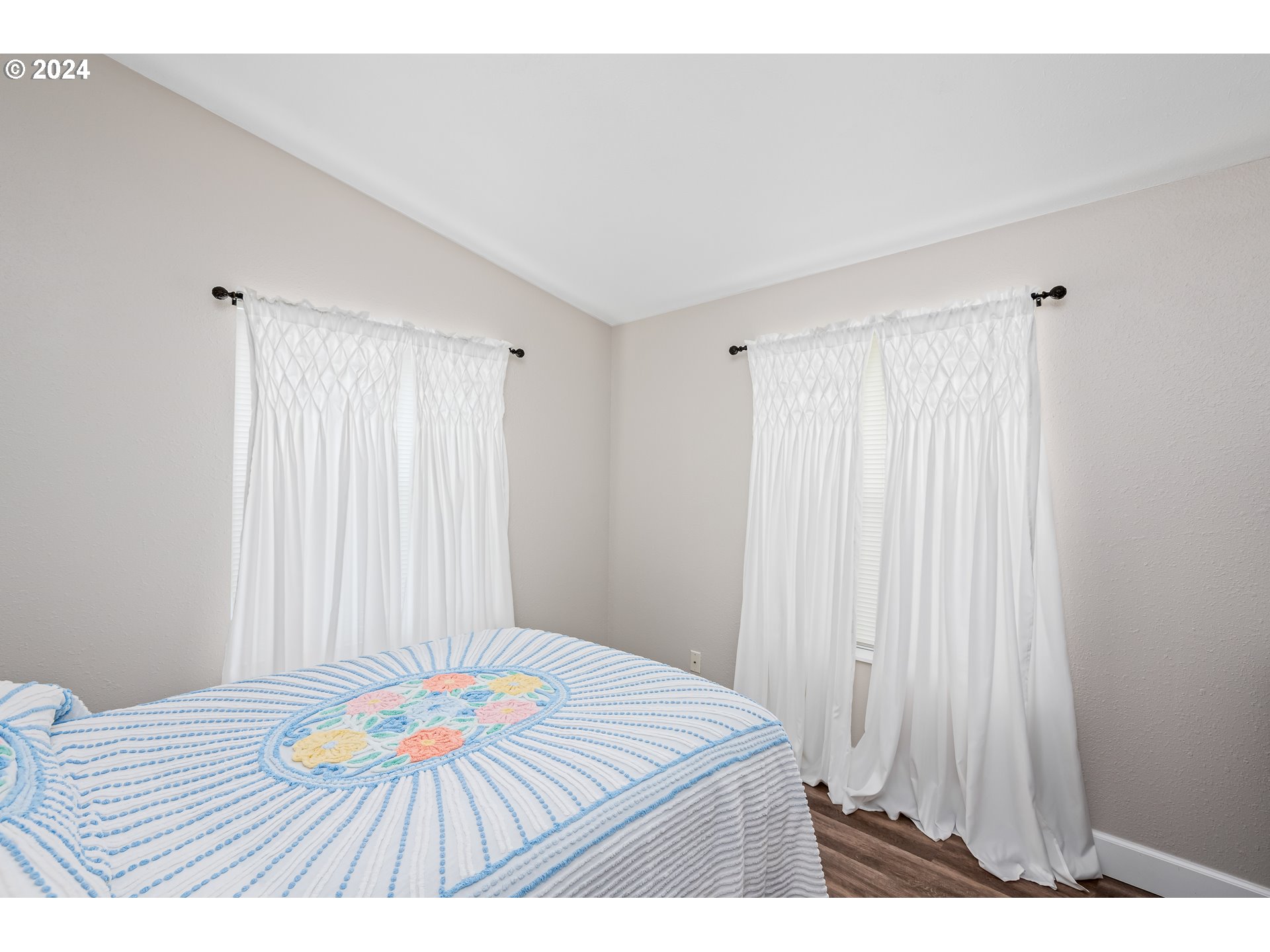 4055 ROYAL AVE 46