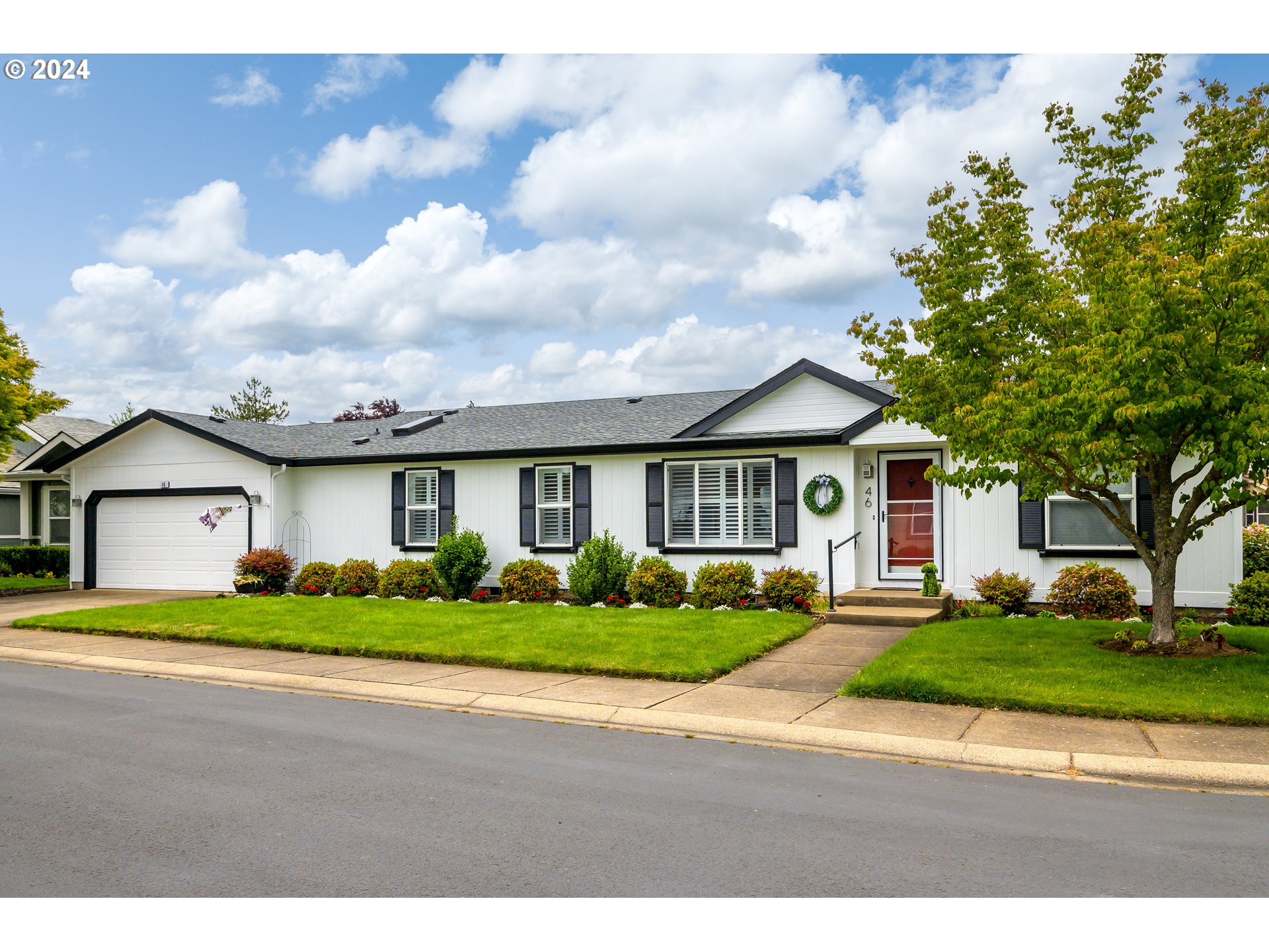 4055 ROYAL AVE 46