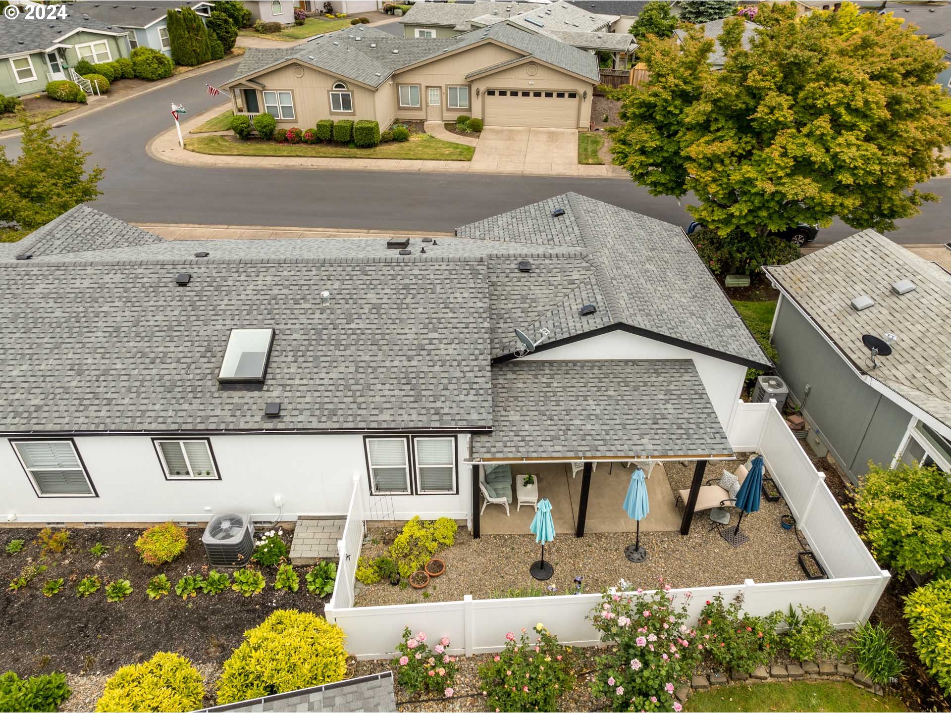 4055 ROYAL AVE 46