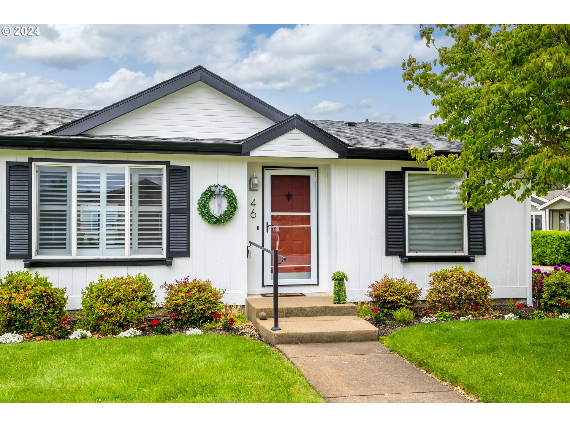 4055 ROYAL AVE 46
