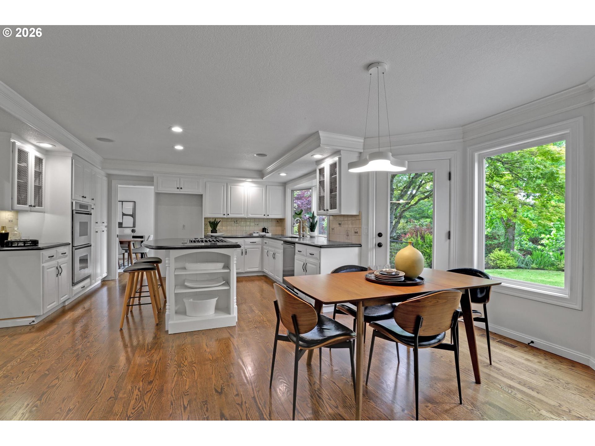 2715 NW LINMERE DR