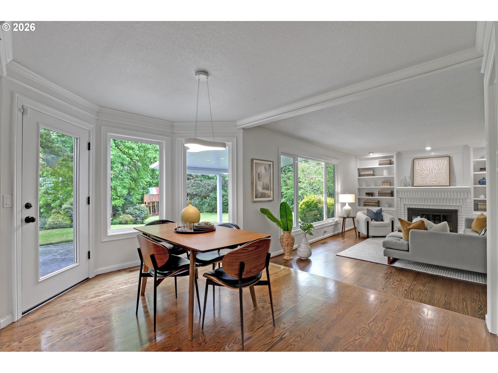 2715 NW LINMERE DR