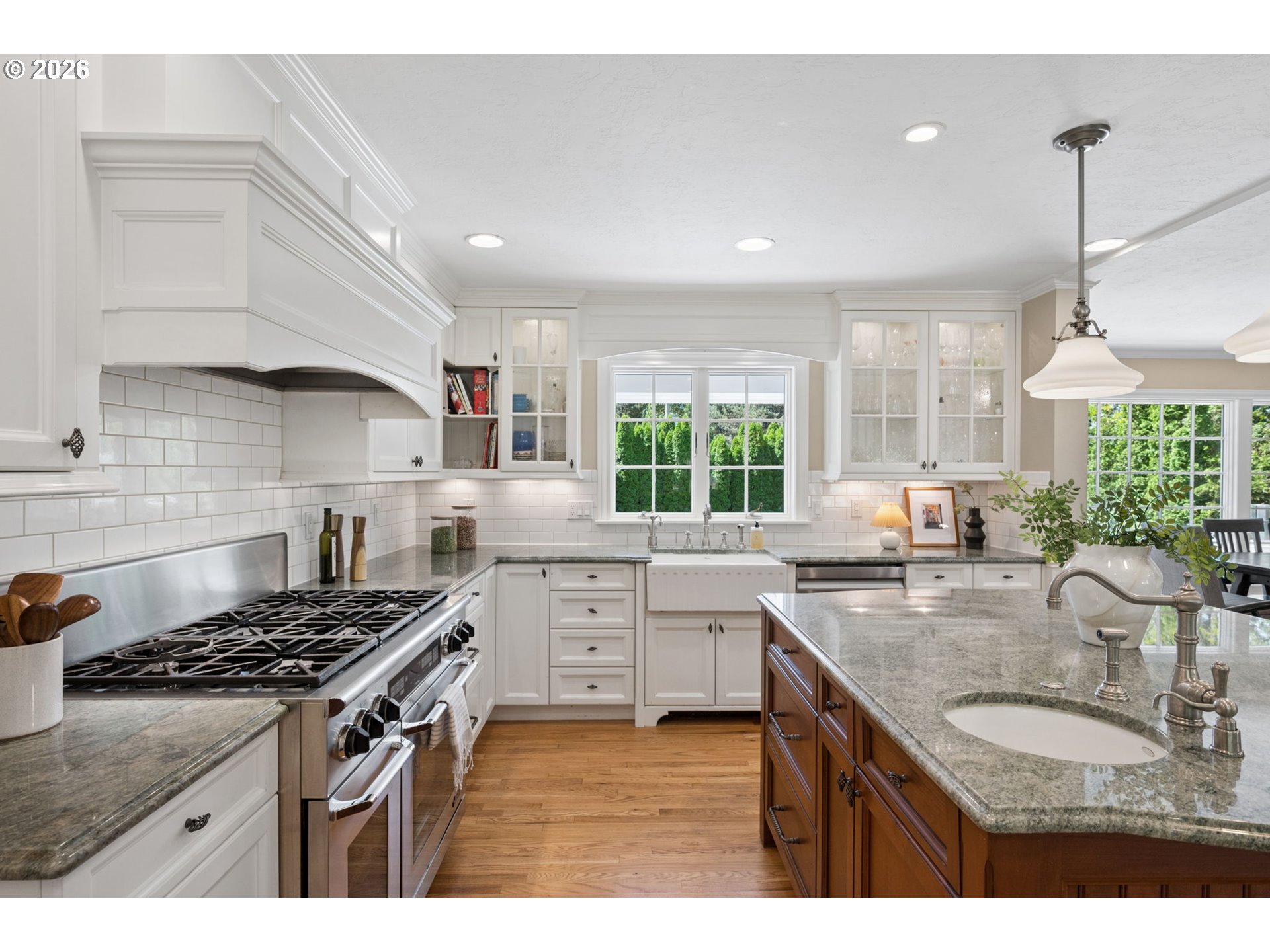 5120 SW SANTA MONICA CT