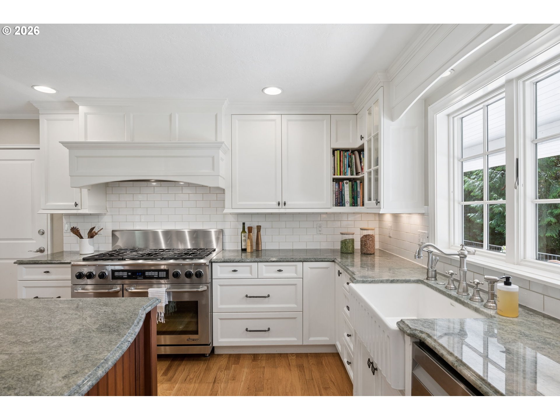 5120 SW SANTA MONICA CT