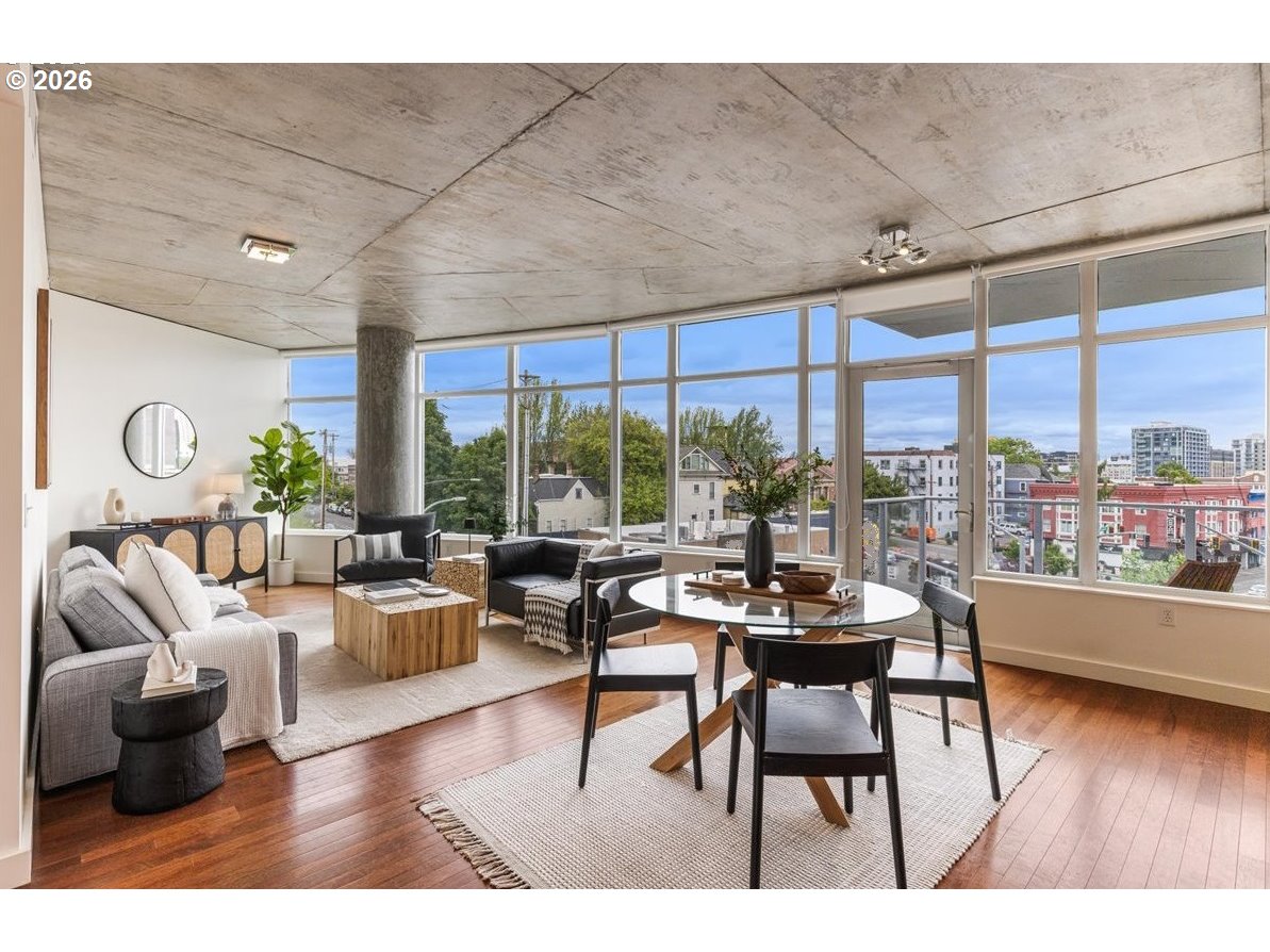 1926 W BURNSIDE ST 301