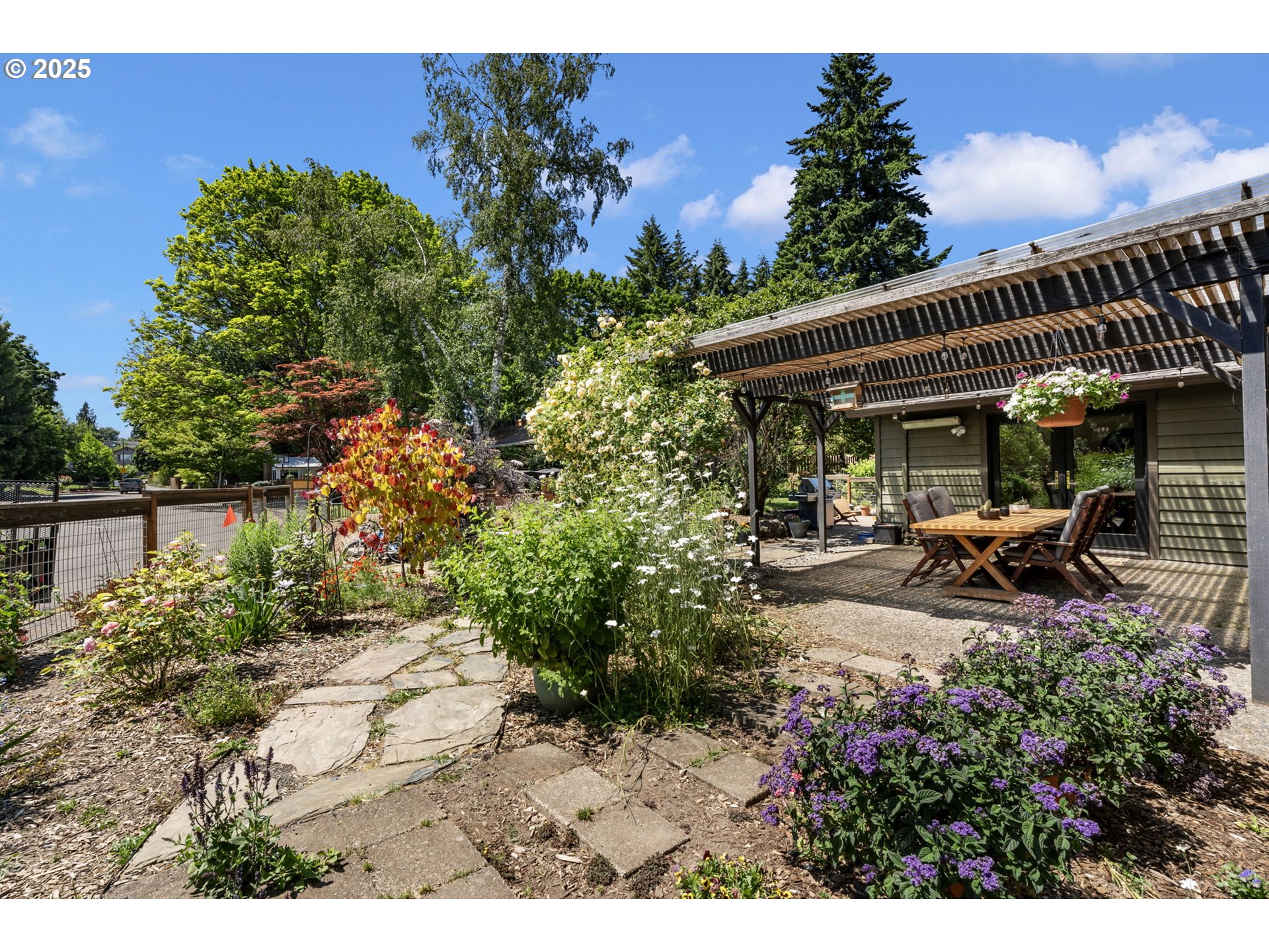 9335 SW VIEW TER