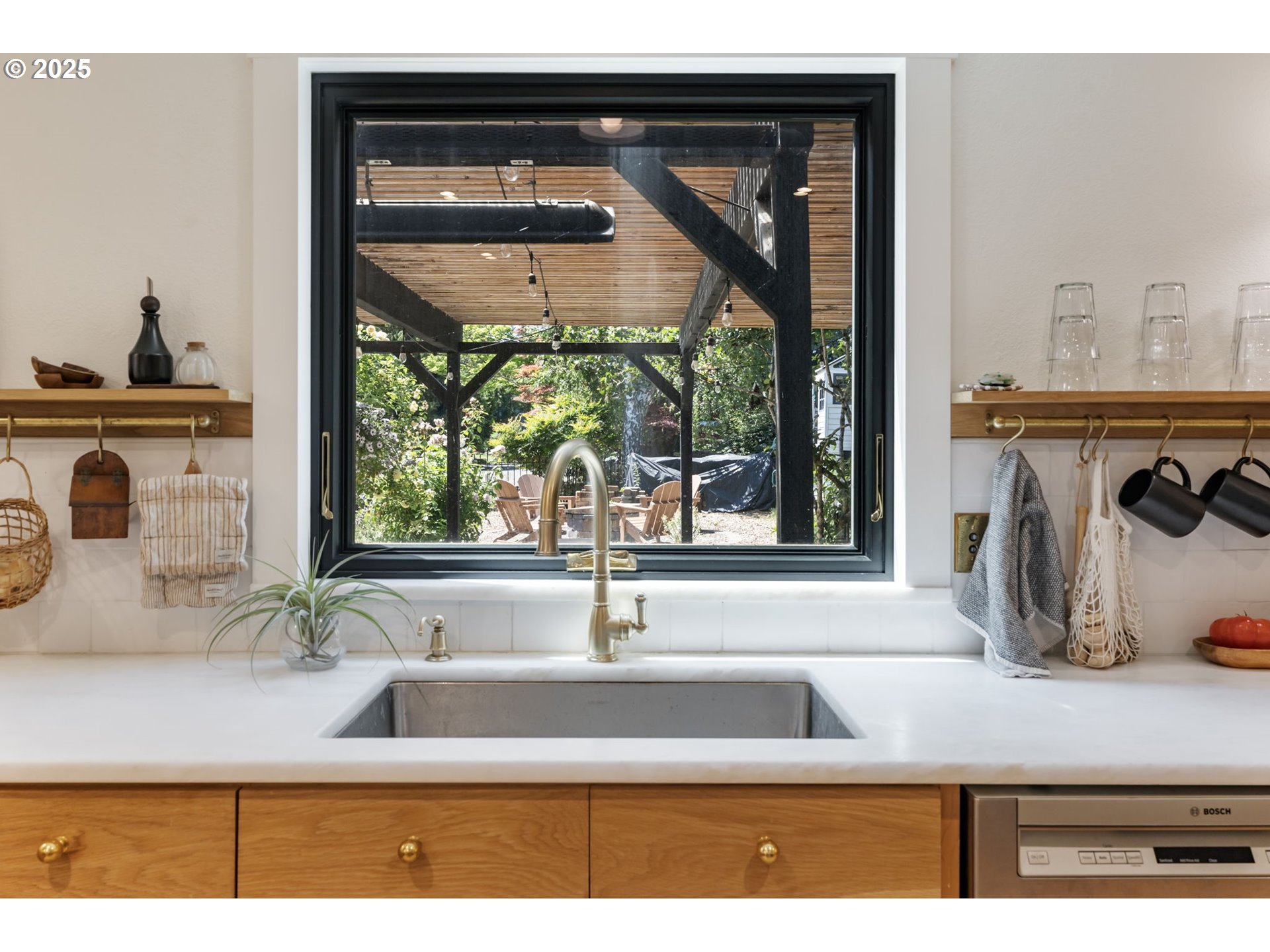 9335 SW VIEW TER