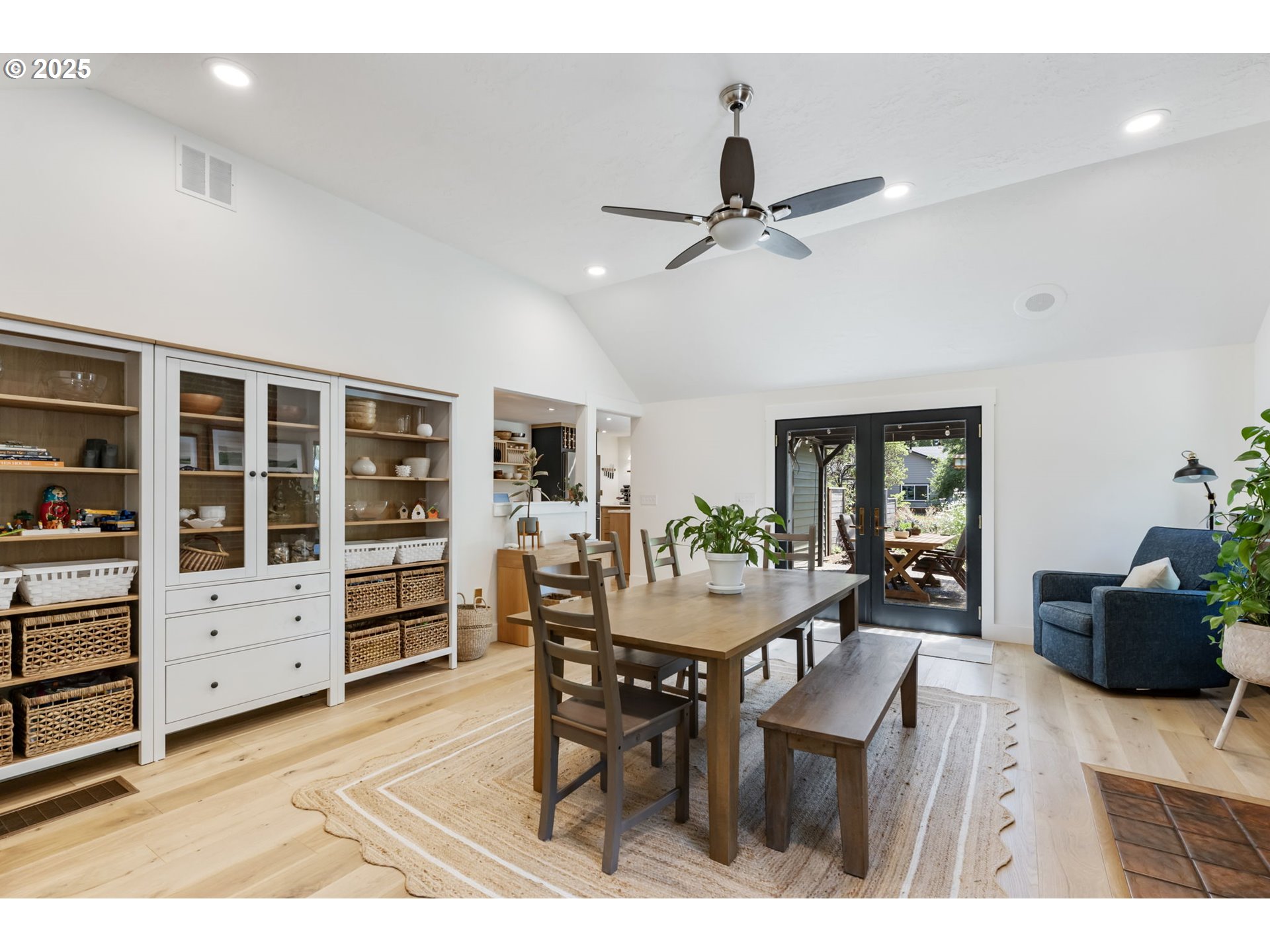 9335 SW VIEW TER