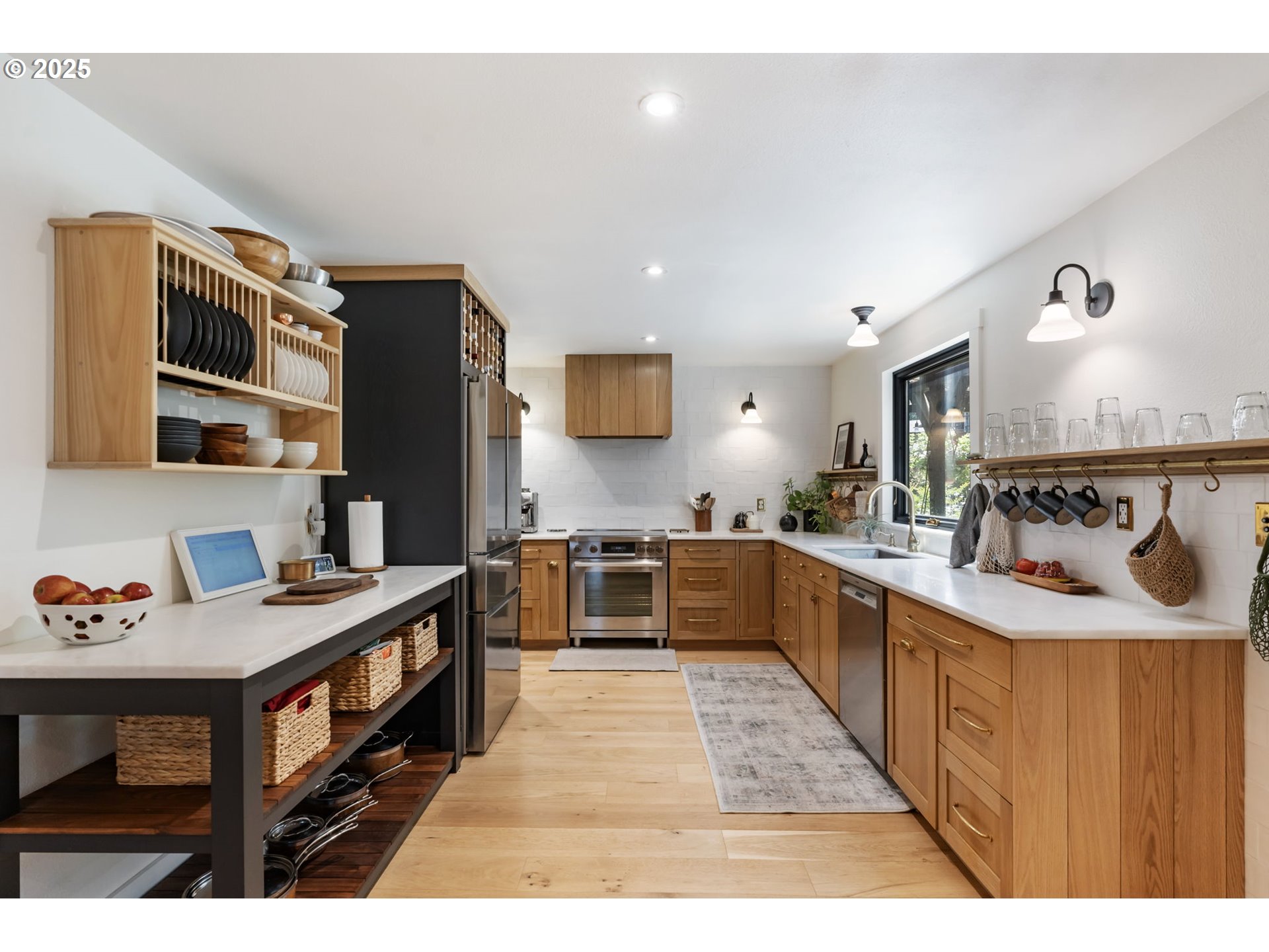 9335 SW VIEW TER