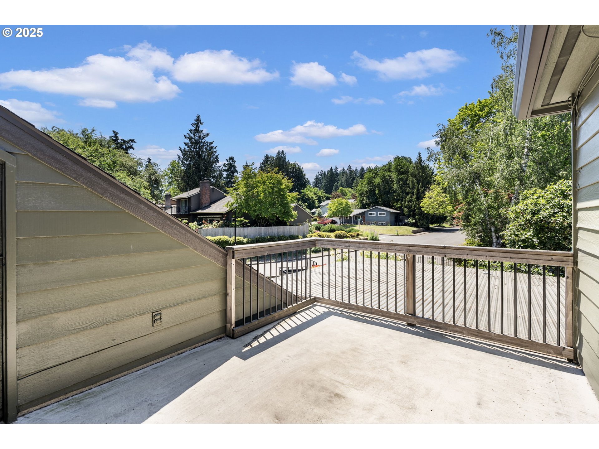 9335 SW VIEW TER