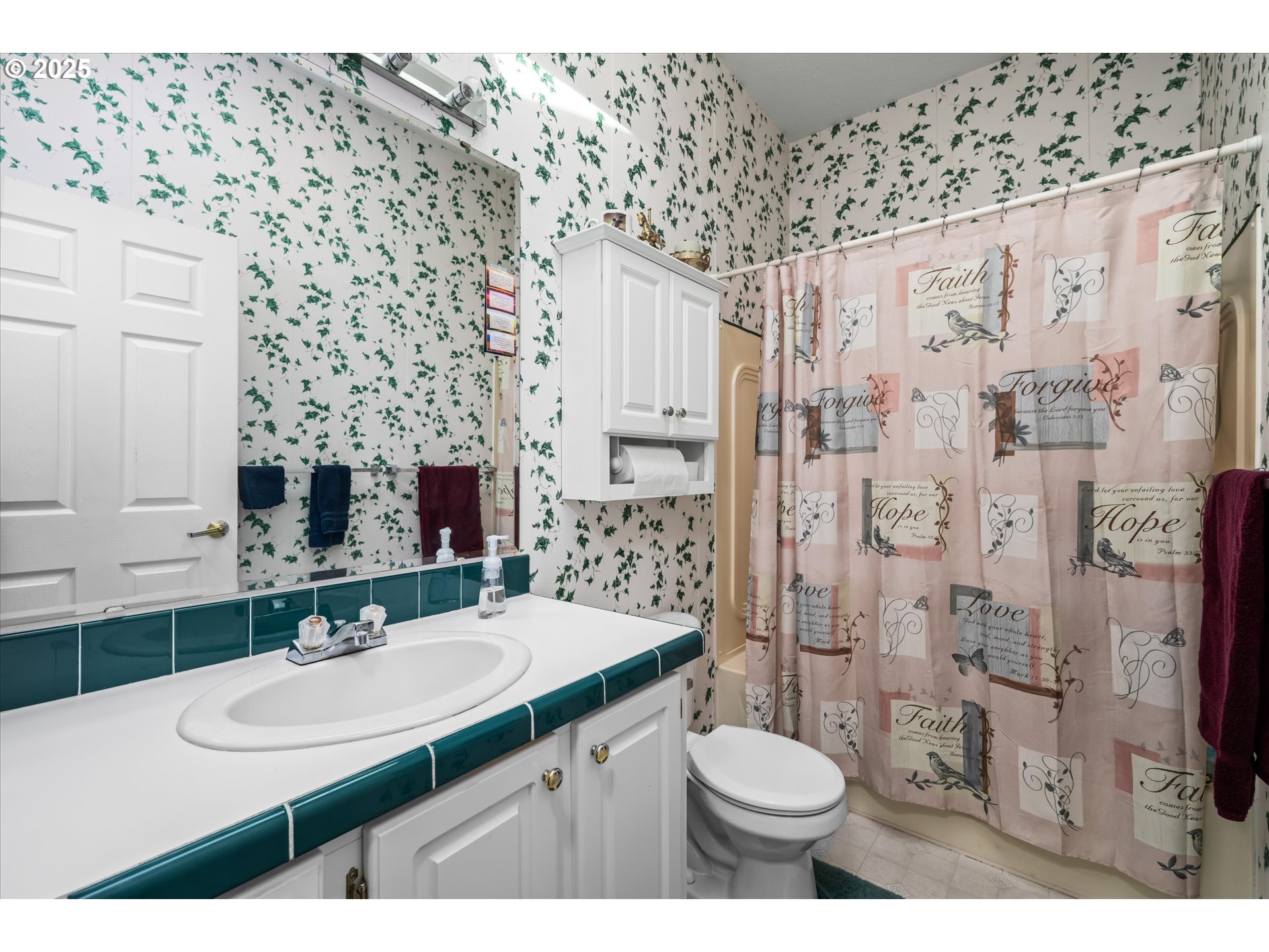 4055 ROYAL AVE 125