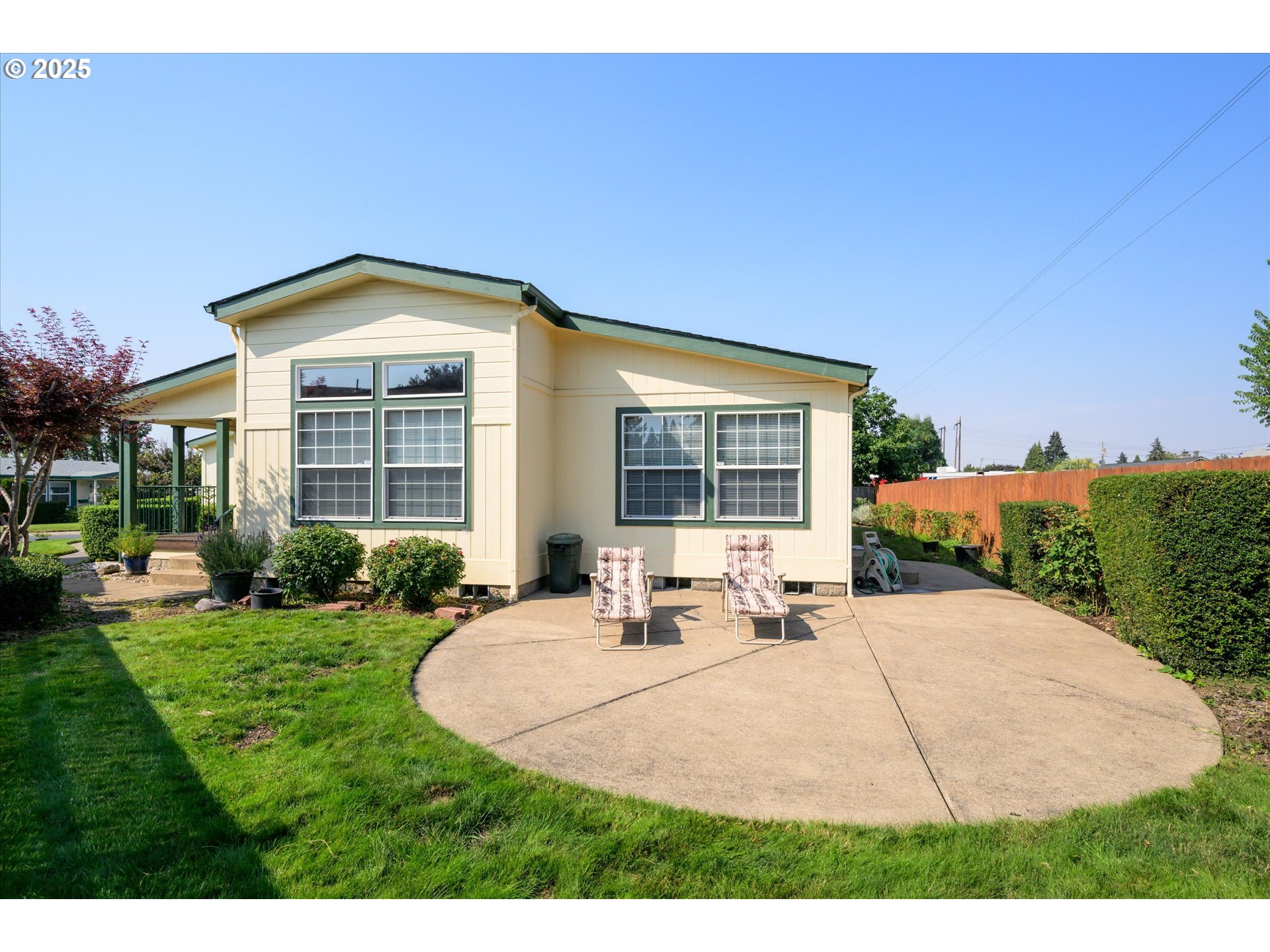 4055 ROYAL AVE 125