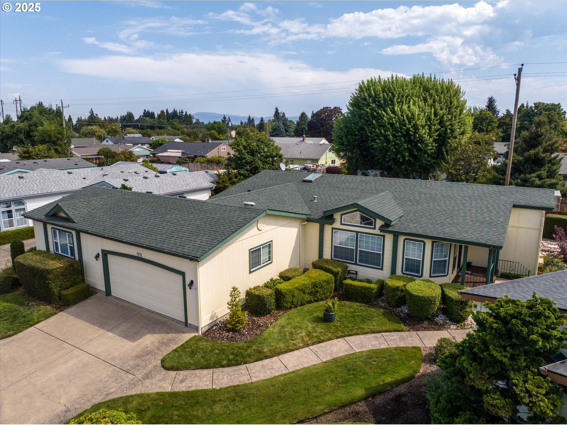 4055 ROYAL AVE 125
