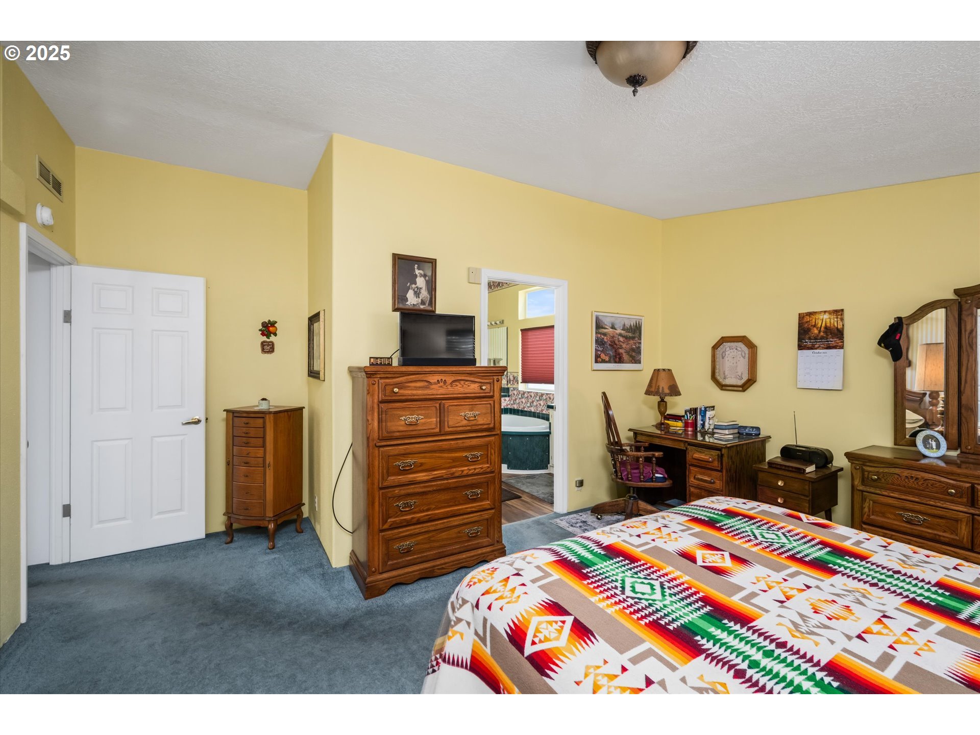 4055 ROYAL AVE 125