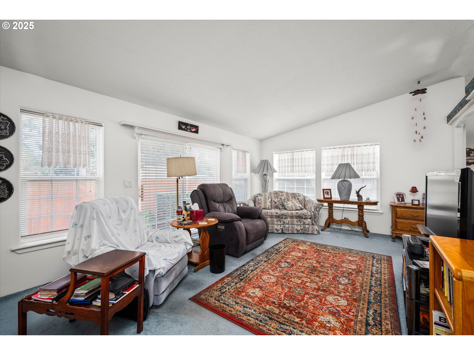4055 ROYAL AVE 125
