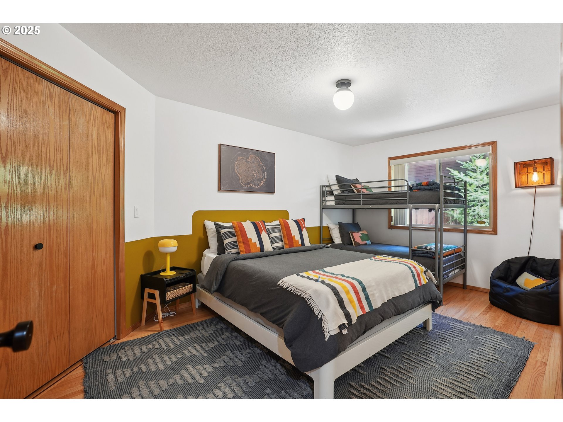 65225 E SANDY RIVER LN