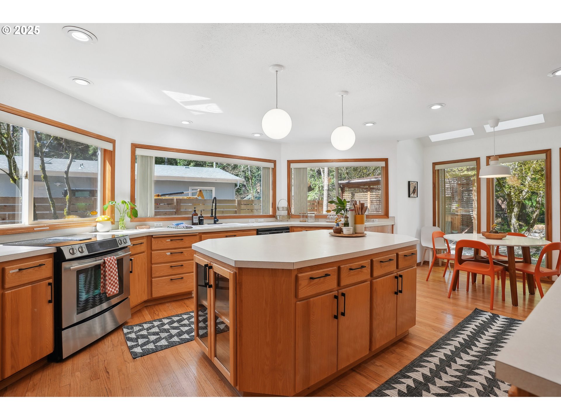 65225 E SANDY RIVER LN