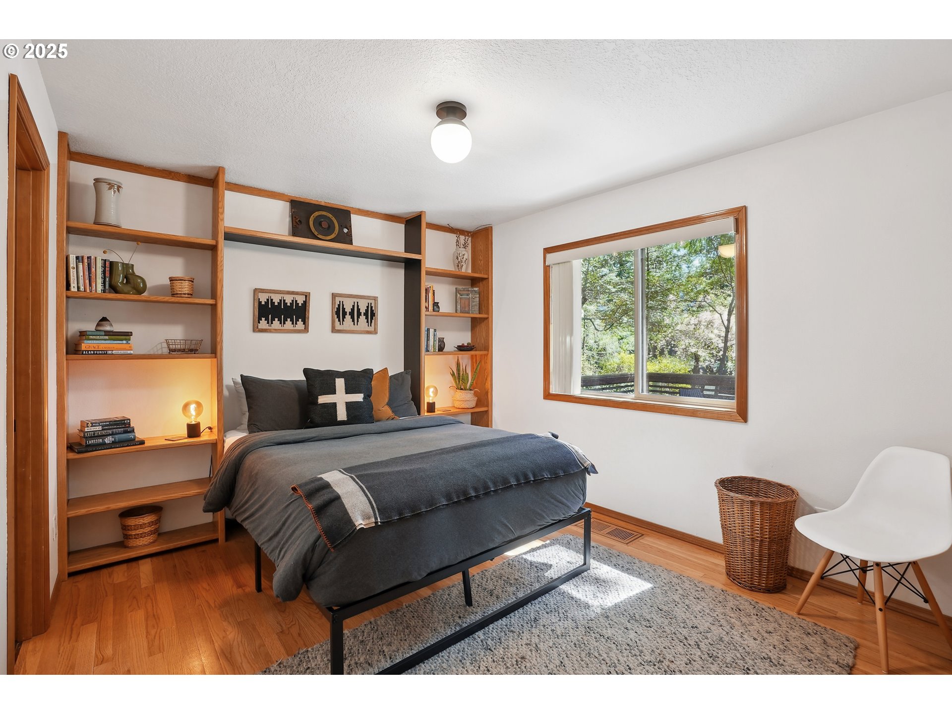 65225 E SANDY RIVER LN