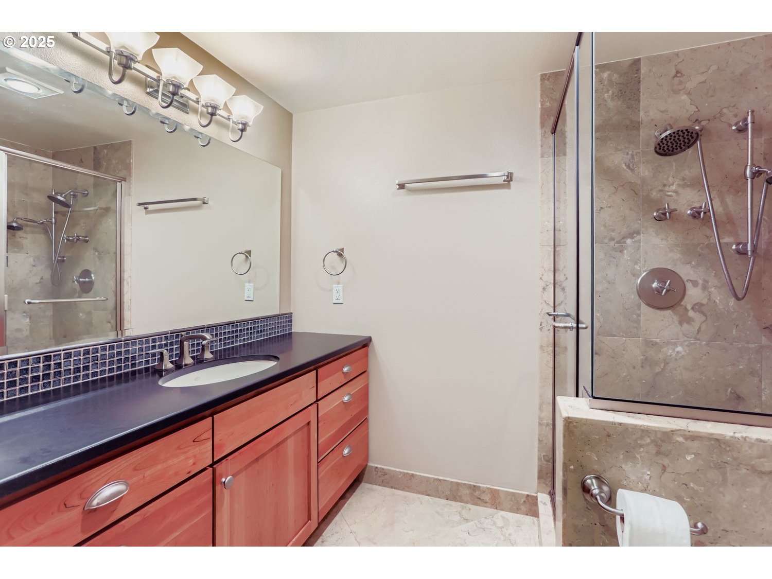 15125 NW OAKMONT LOOP