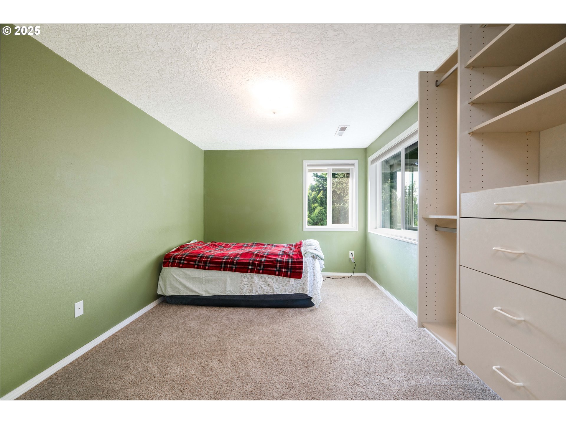 1412 SW CHASTAIN AVE