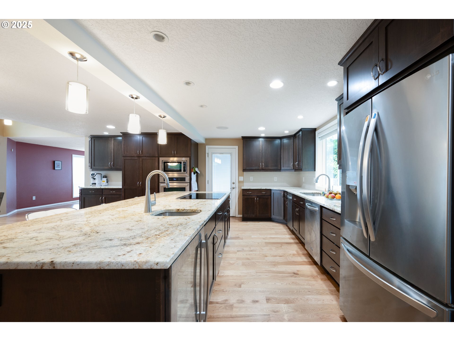 1412 SW CHASTAIN AVE