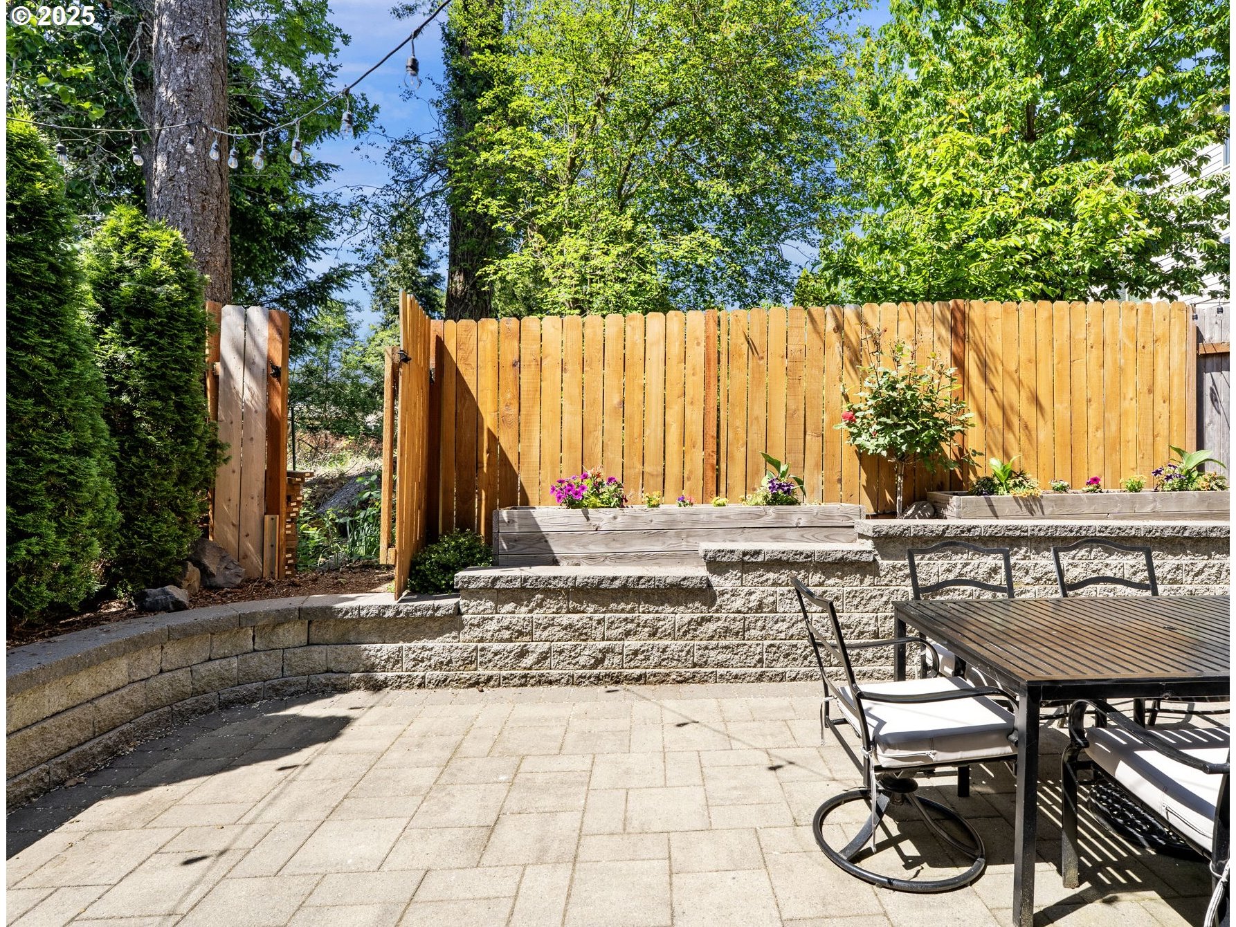 5689 NW LARK MEADOW TER