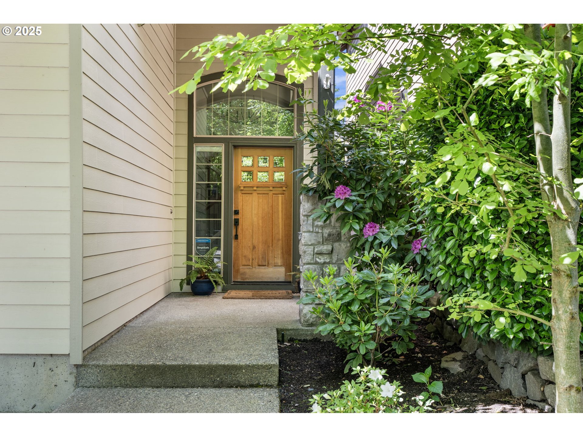 5689 NW LARK MEADOW TER