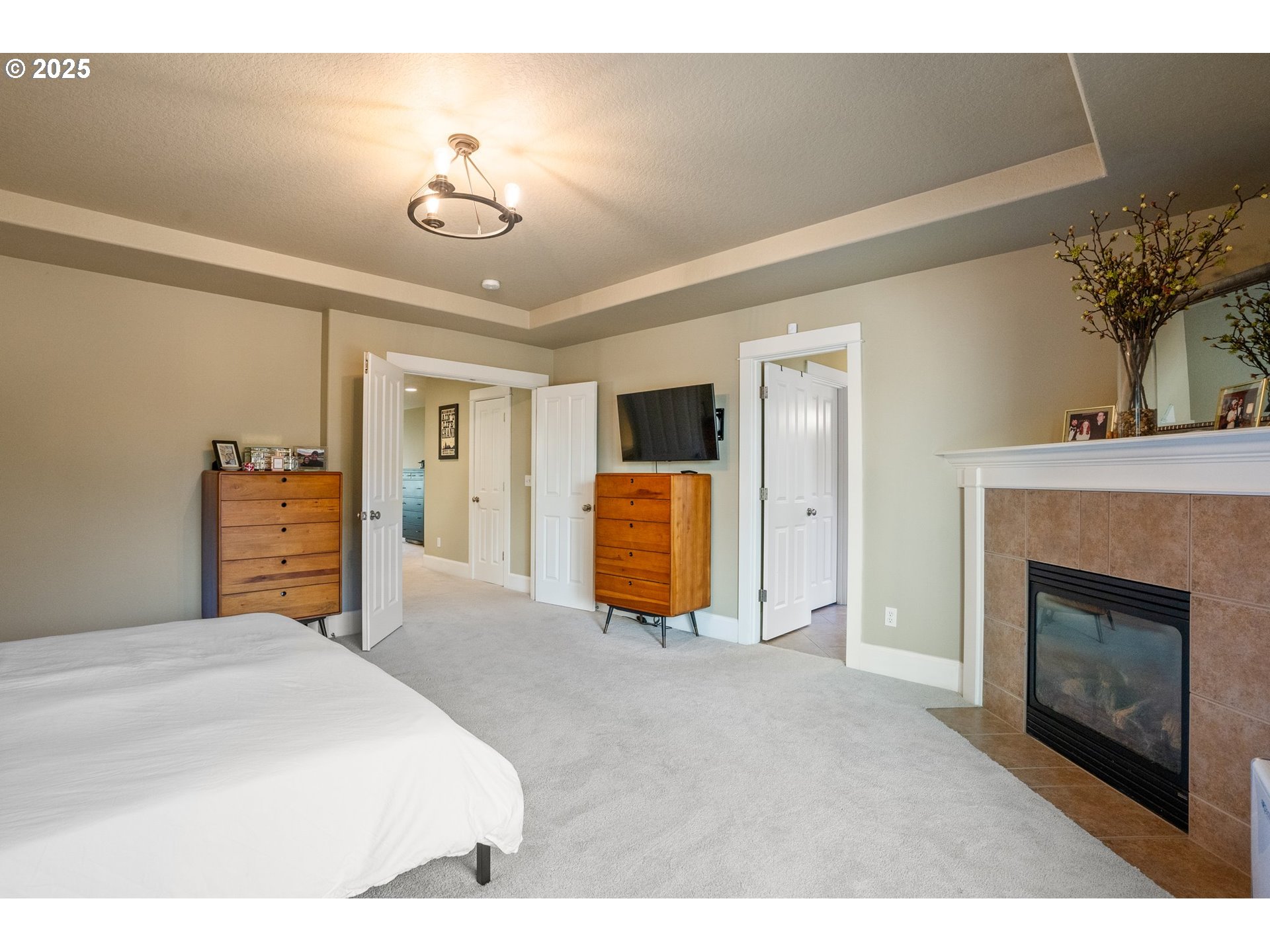 5689 NW LARK MEADOW TER