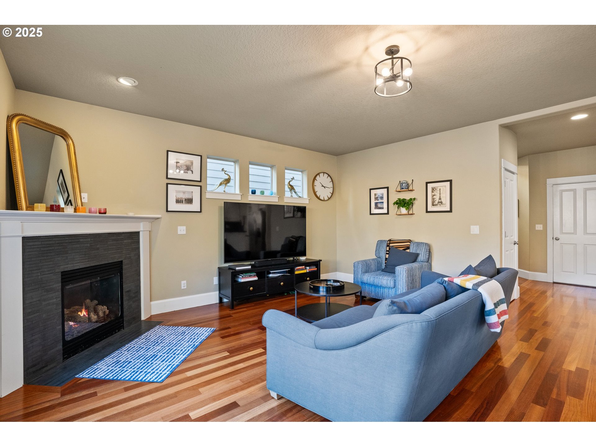 5689 NW LARK MEADOW TER