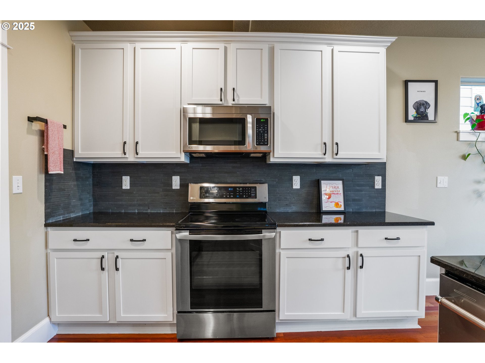 5689 NW LARK MEADOW TER