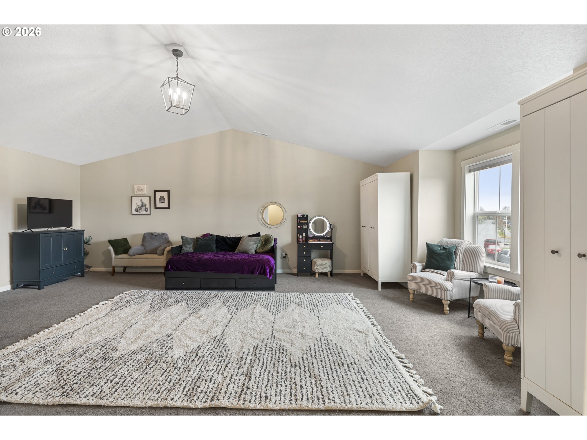 2049 NW MCGAREY DR, McMinnville