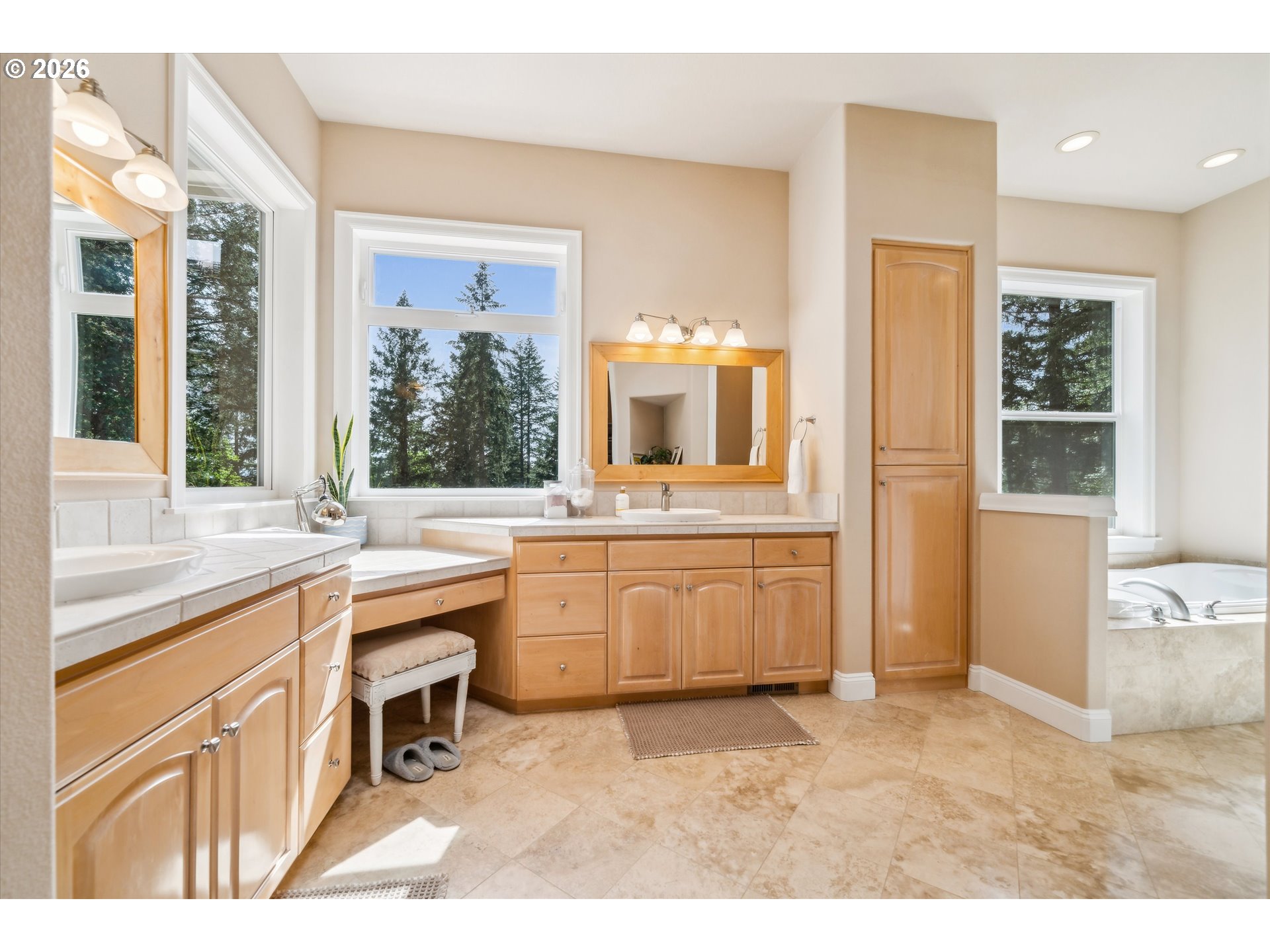 13226 S CLIFFSIDE DR