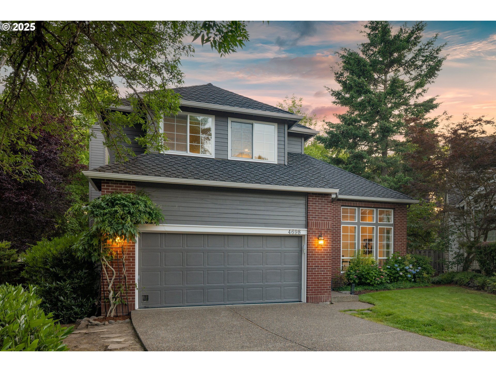4698 WINTHROP CT