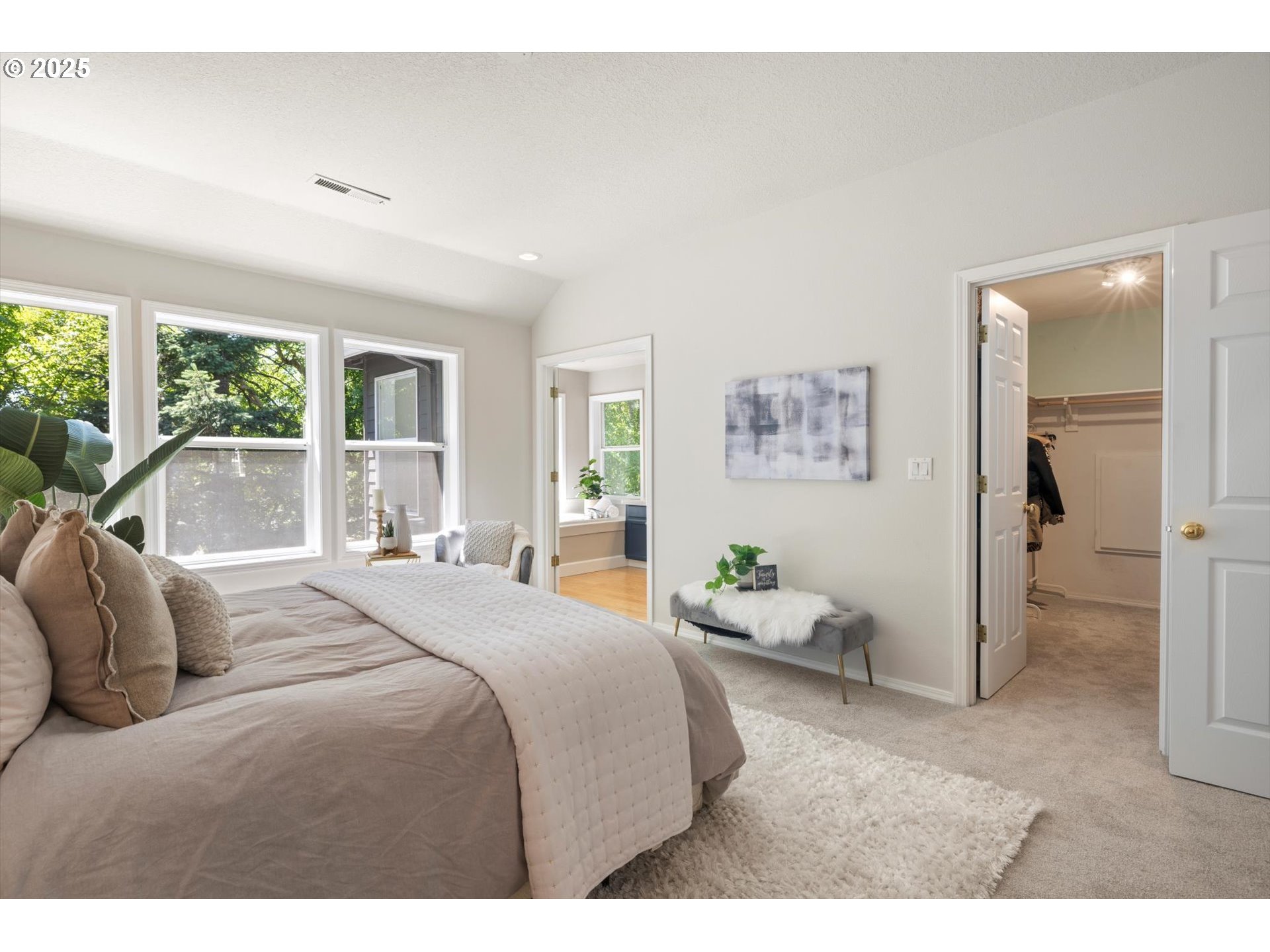 4698 WINTHROP CT