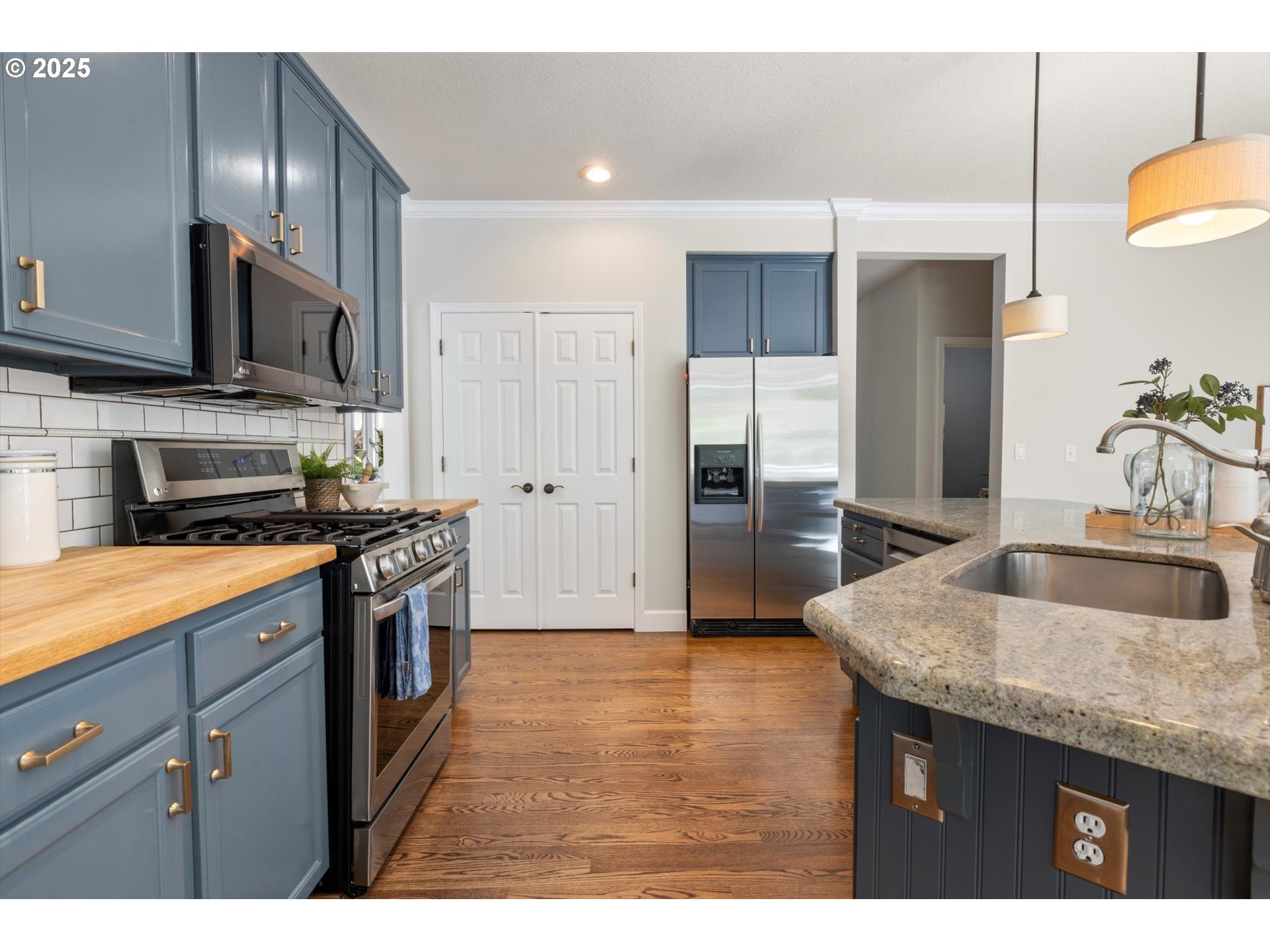 4698 WINTHROP CT