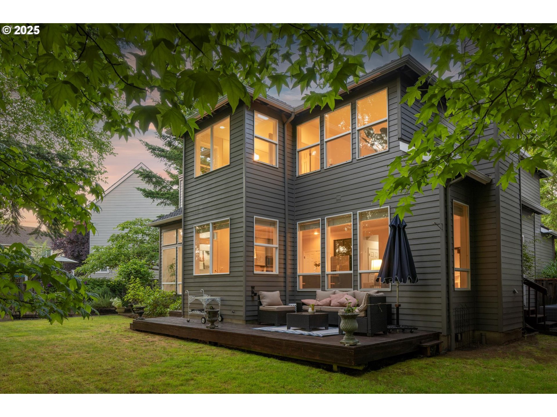 4698 WINTHROP CT