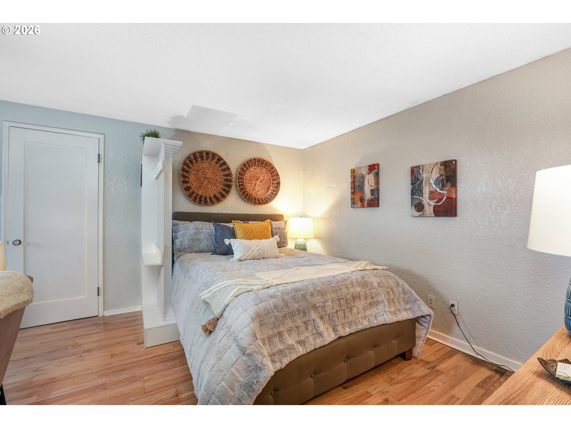 2025 SE CARUTHERS ST 24