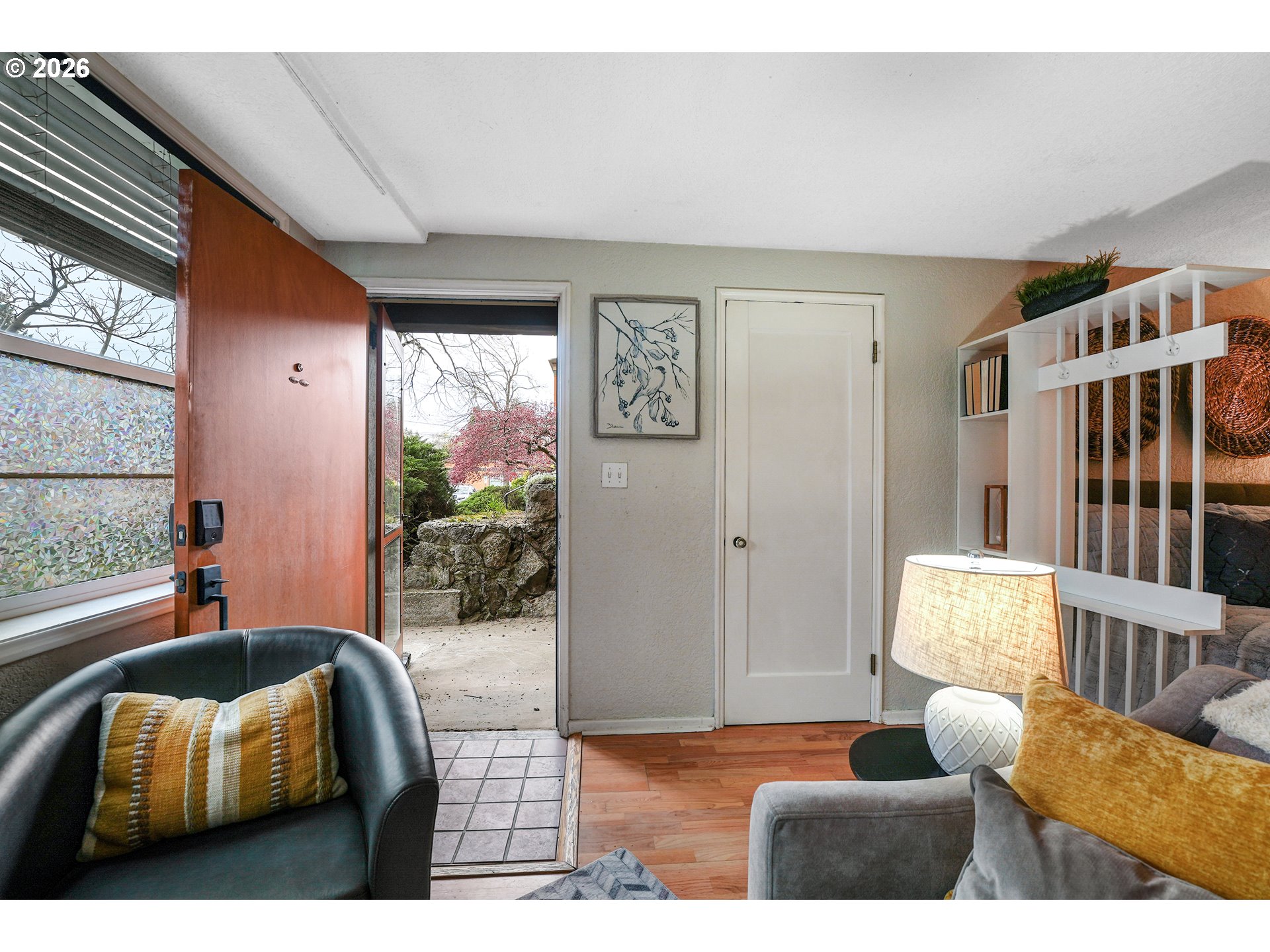 2025 SE CARUTHERS ST 24