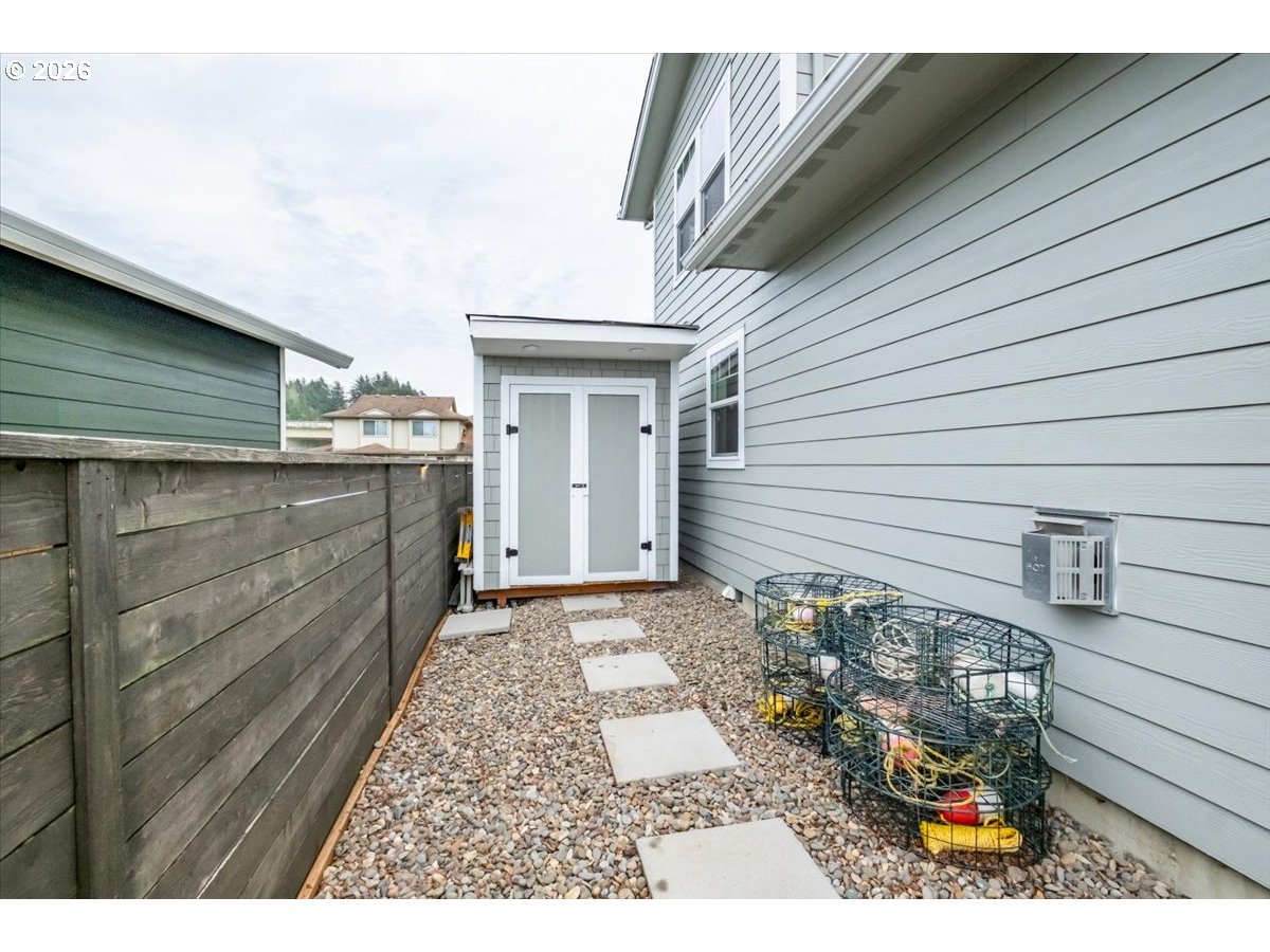 9245 TROUT PL