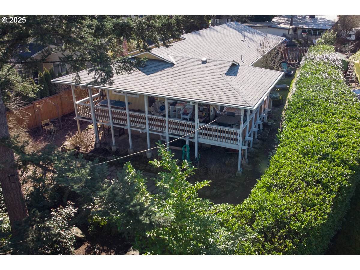 5585 MCKILLICAN LN