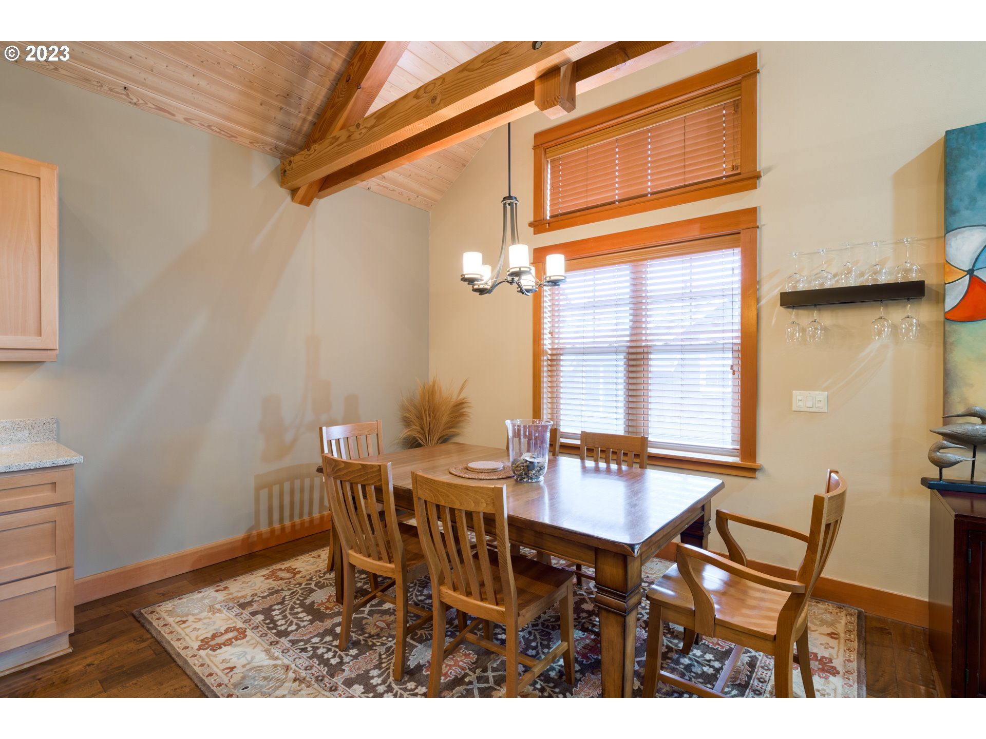 132 E SURFCREST AVE C1i