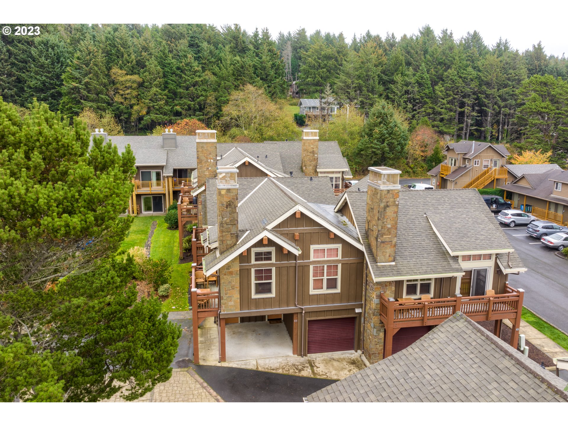 132 E SURFCREST AVE C1i