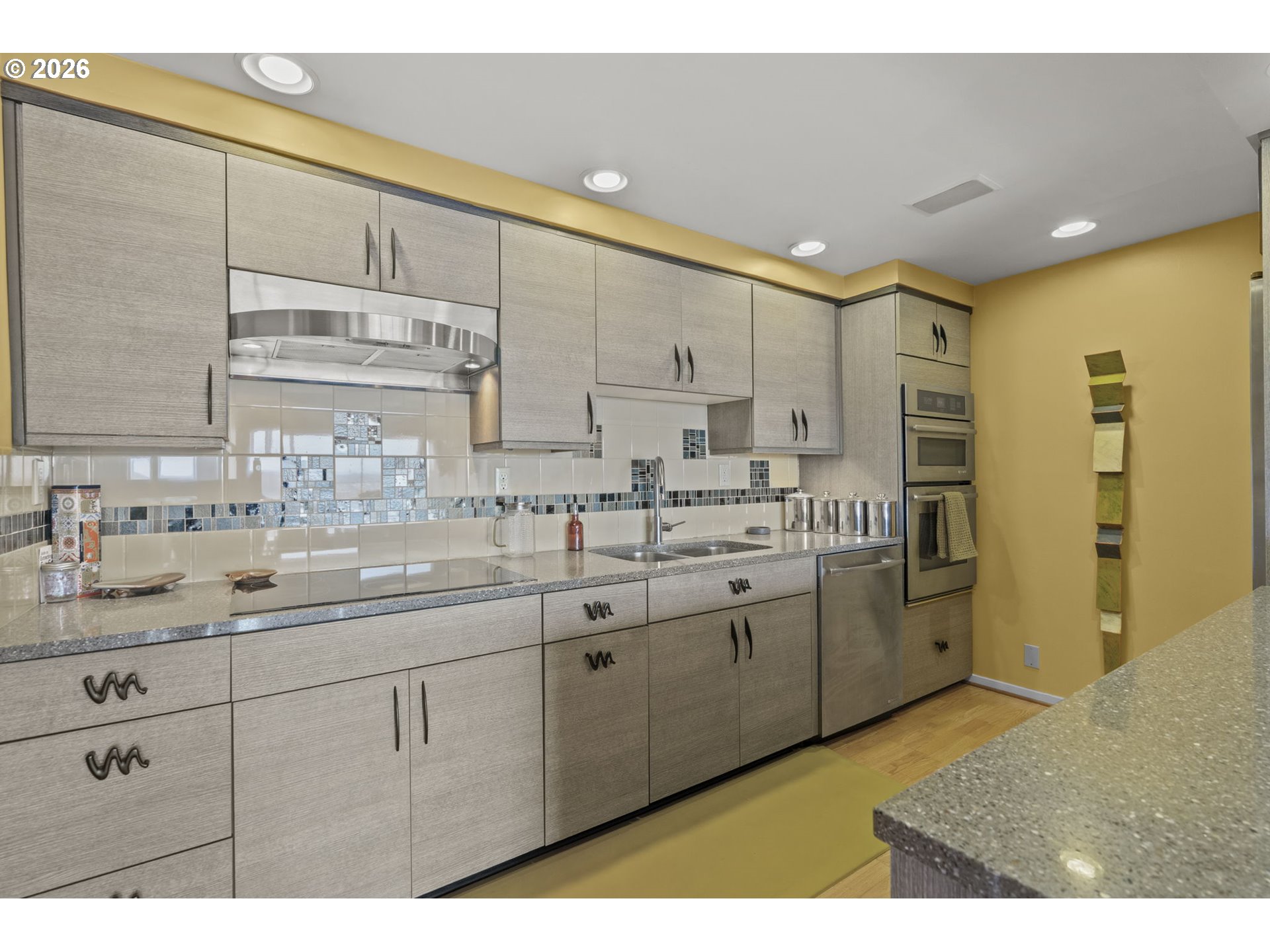 2221 SW 1ST AVE 1124