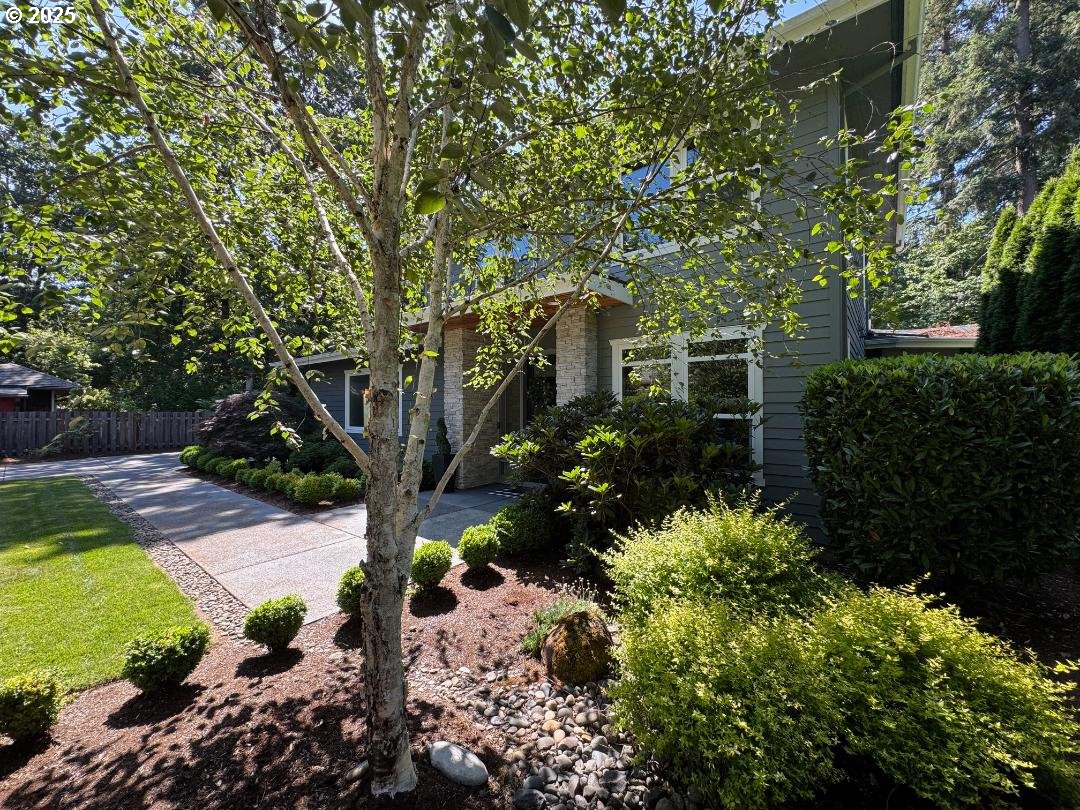 18221 BICKEL CT