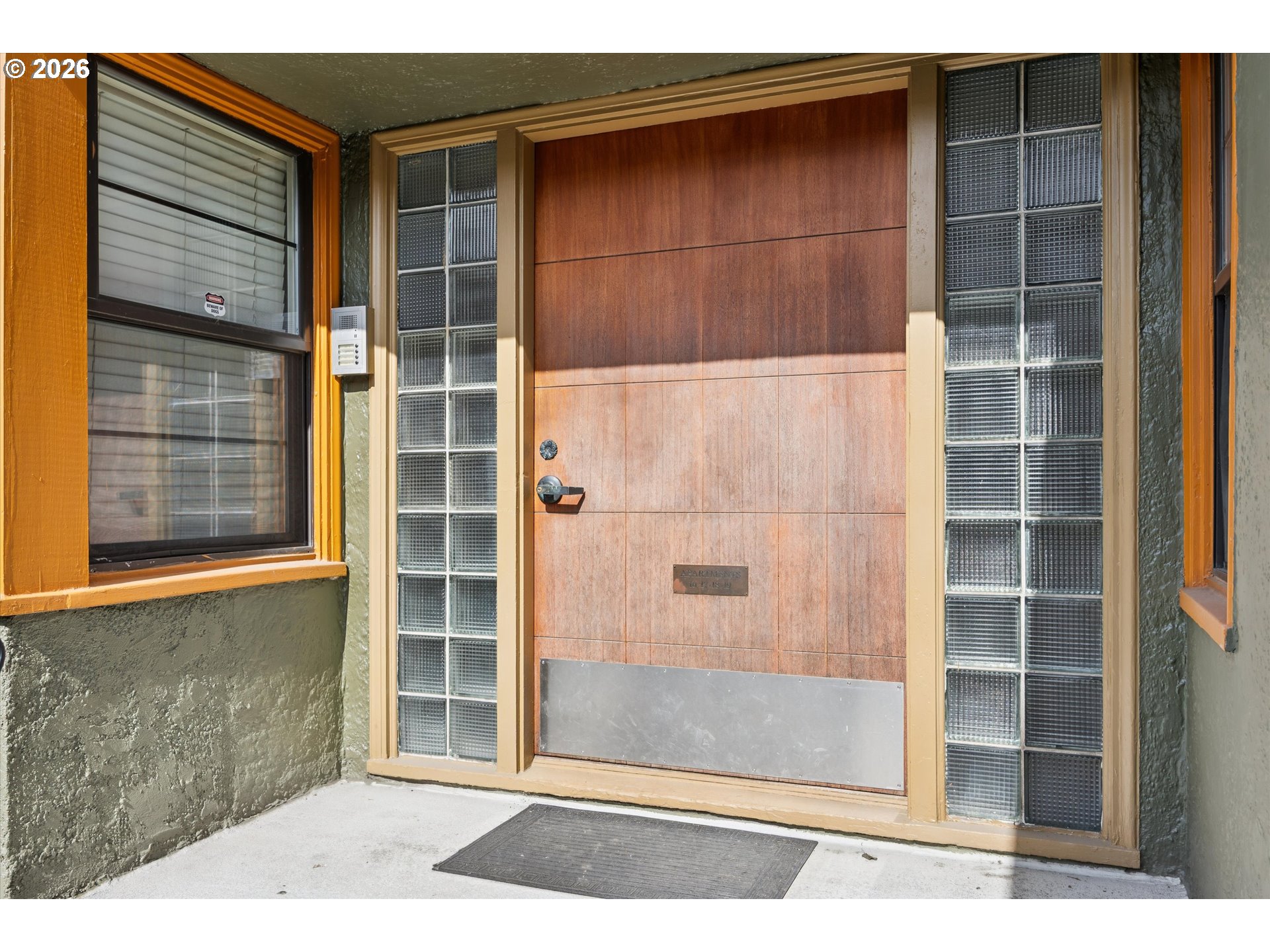 2025 SE CARUTHERS ST 18