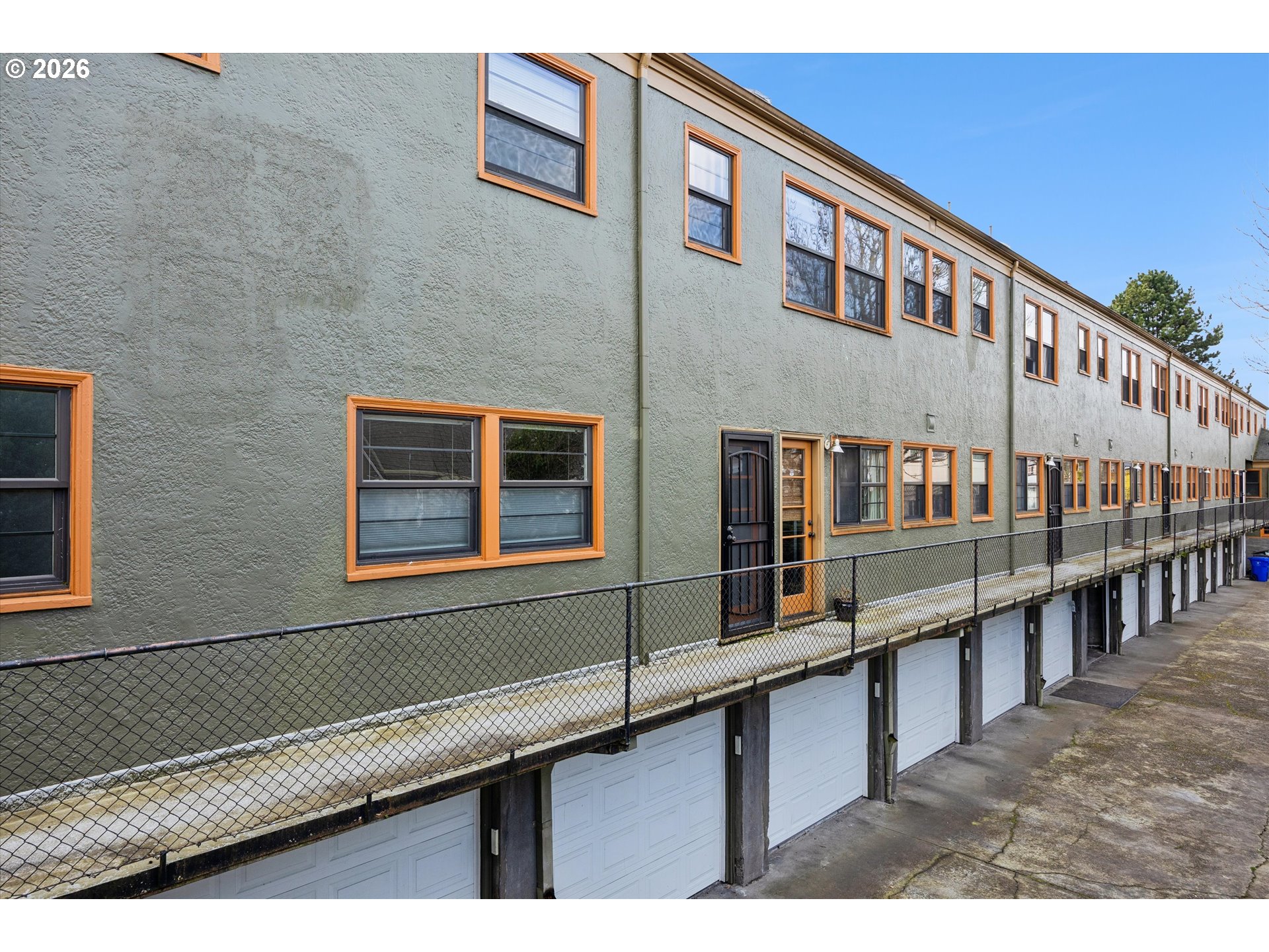 2025 SE CARUTHERS ST 18